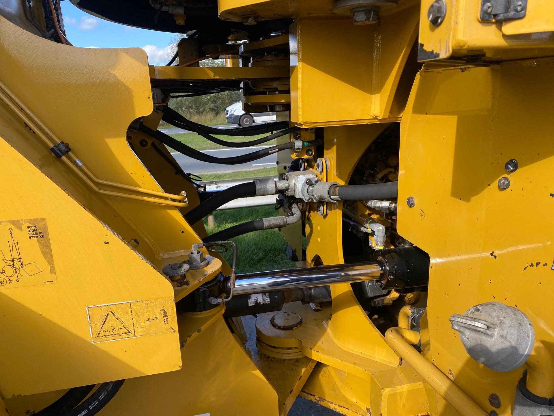 Foto 13 van Cat 966M XE