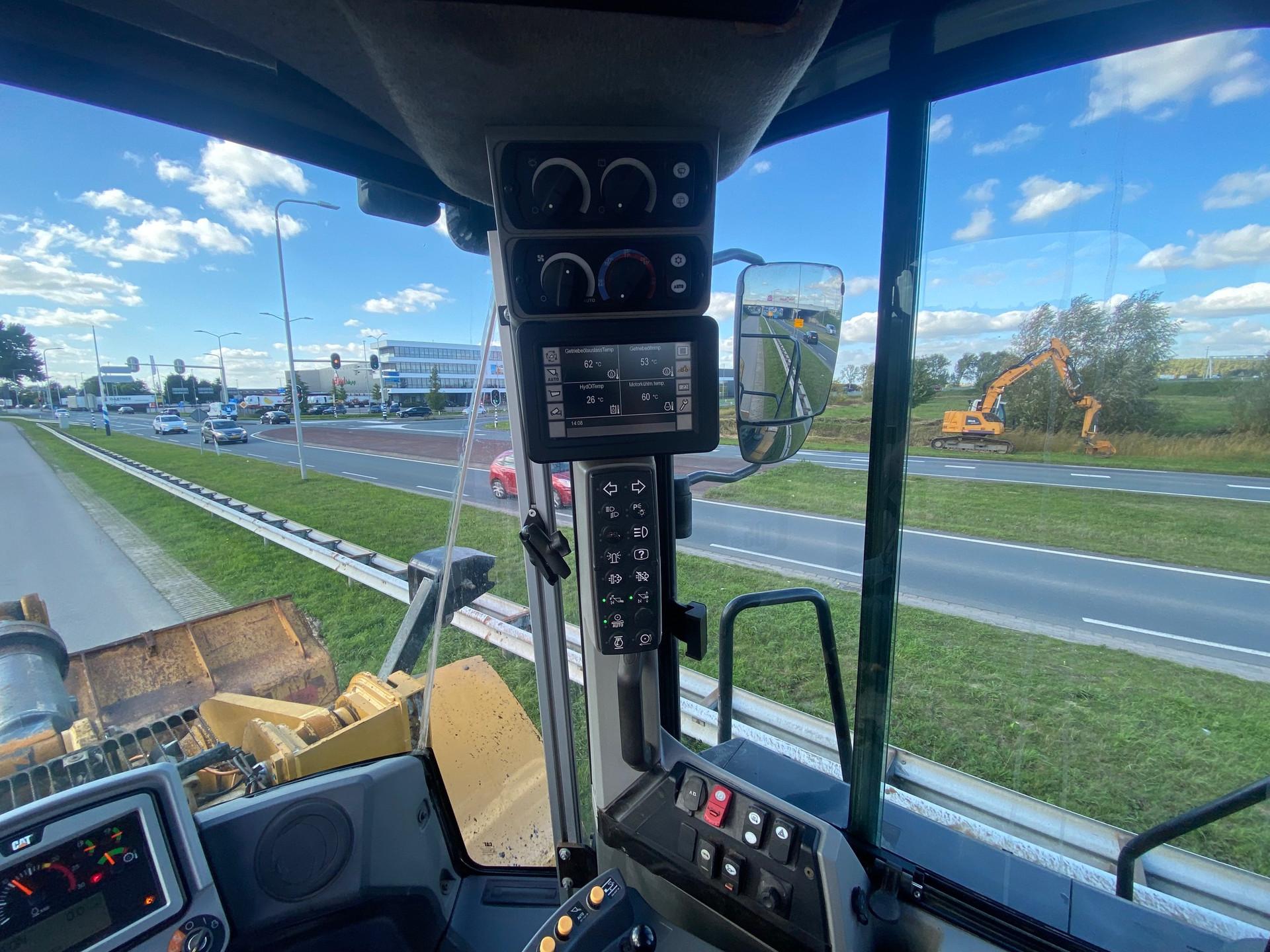 Foto 19 van Cat 966M XE