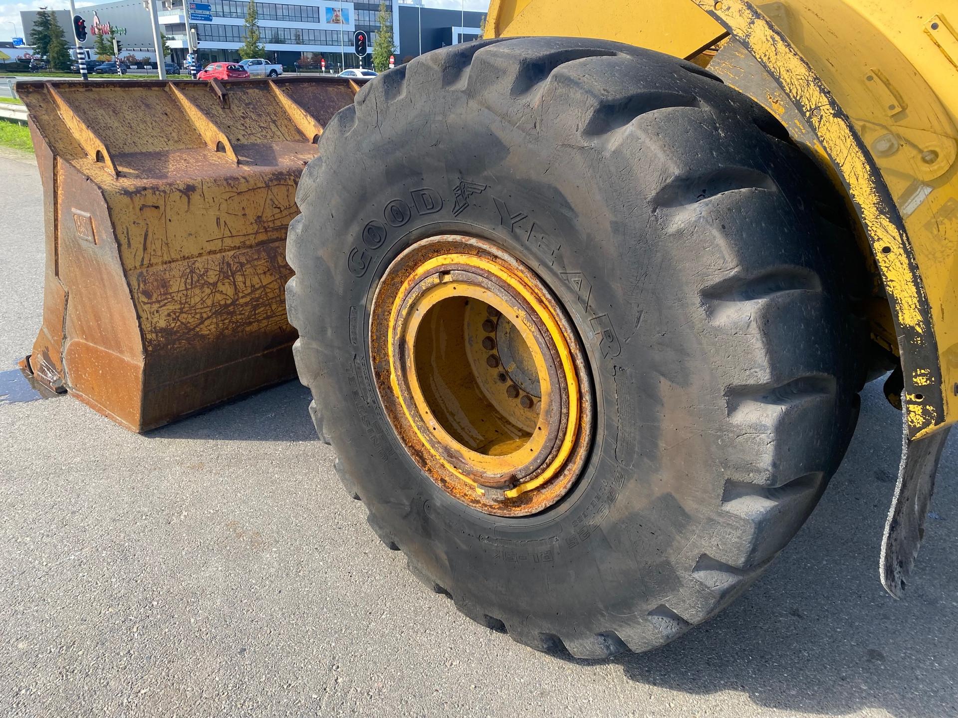 Foto 8 van Cat 966M XE