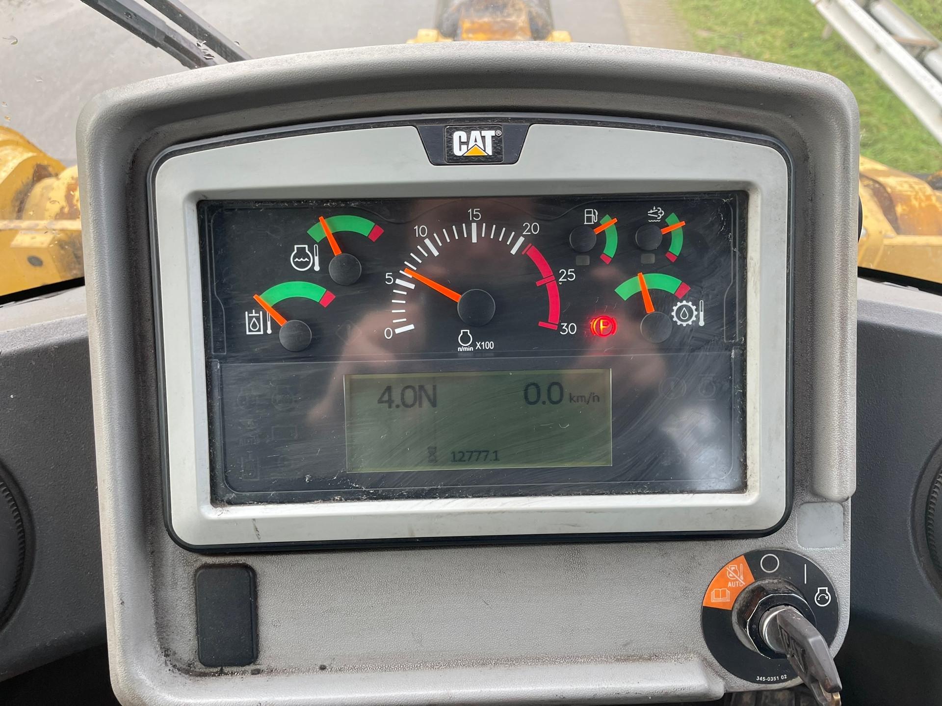 Foto 10 van Cat 972M XE