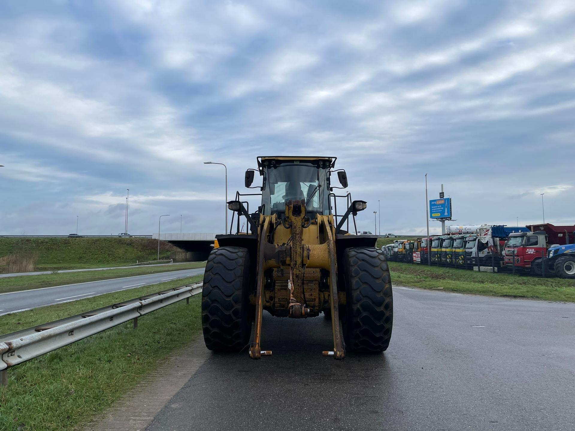 Foto 3 van Cat 972M XE