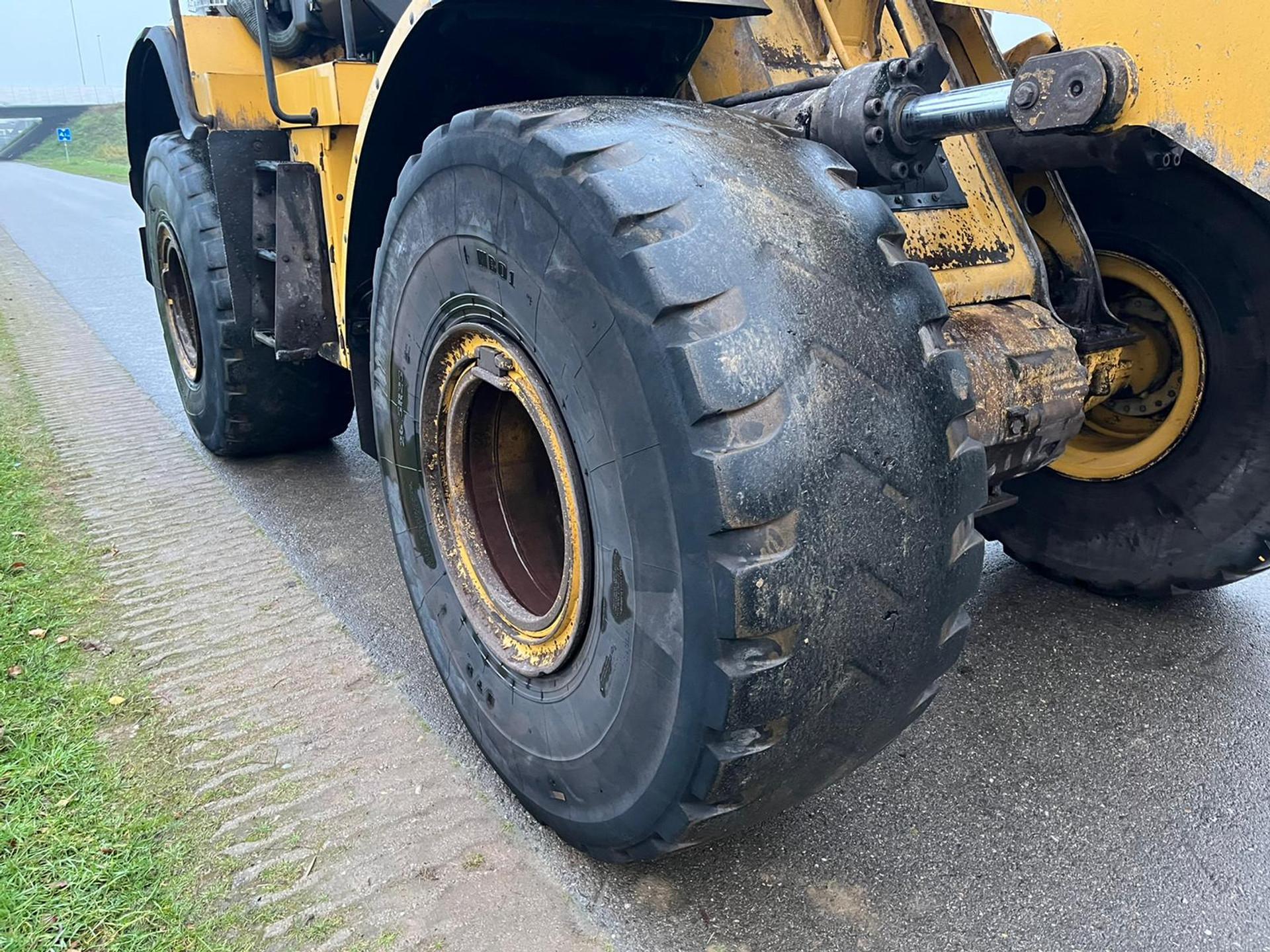 Foto 12 van Cat 972M XE