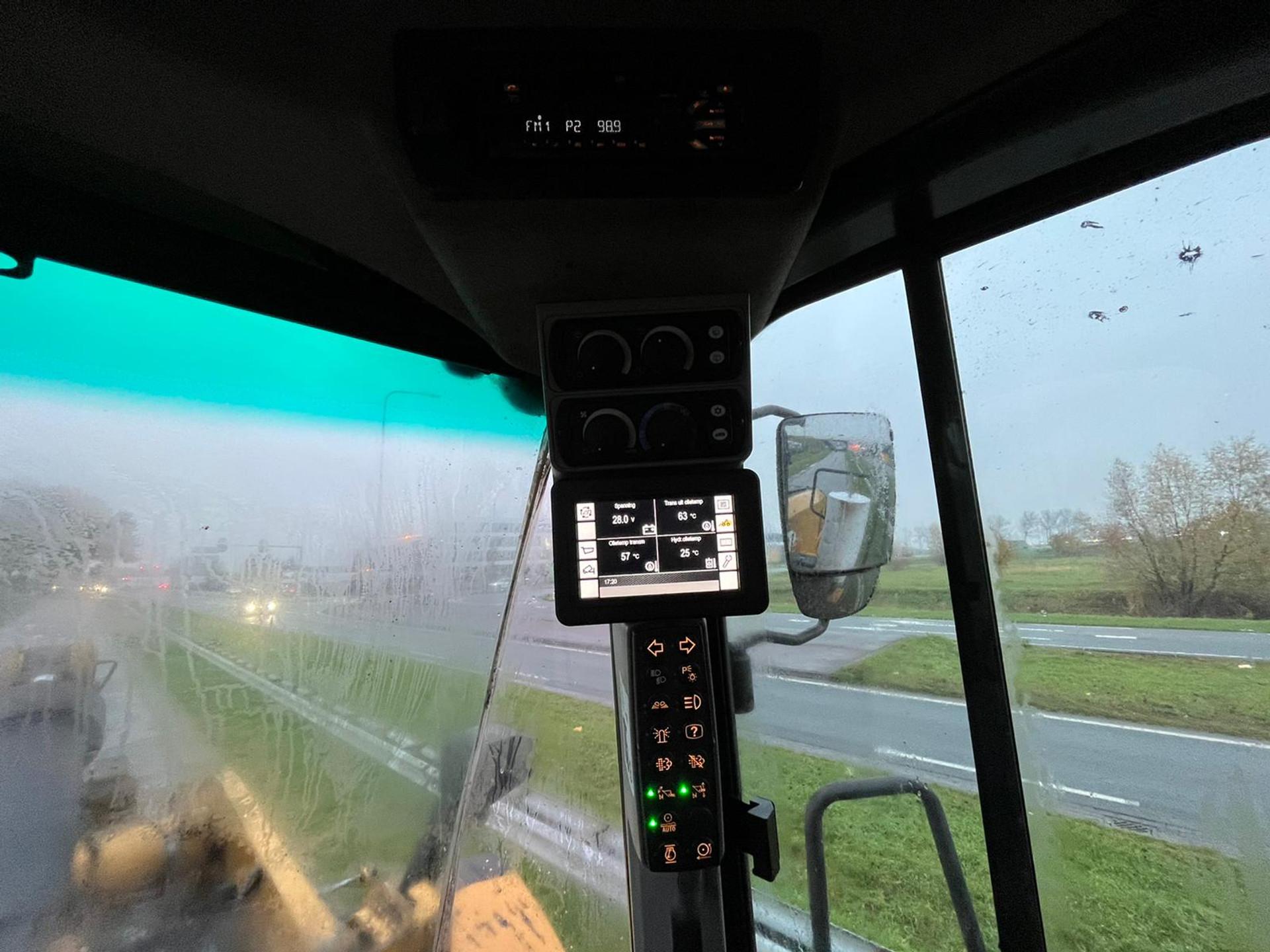 Foto 21 van Cat 972M XE