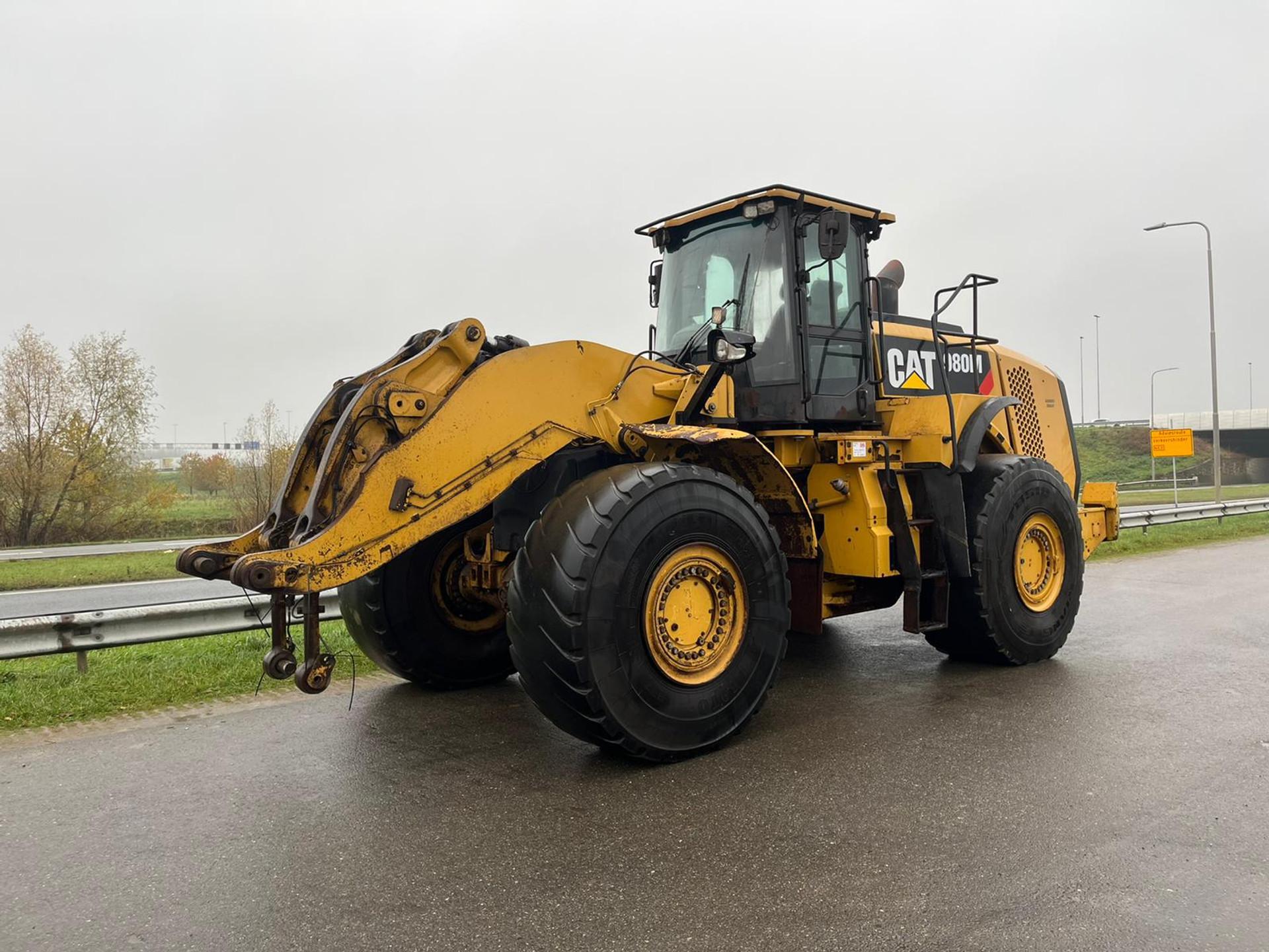 Foto 2 van Cat 980M