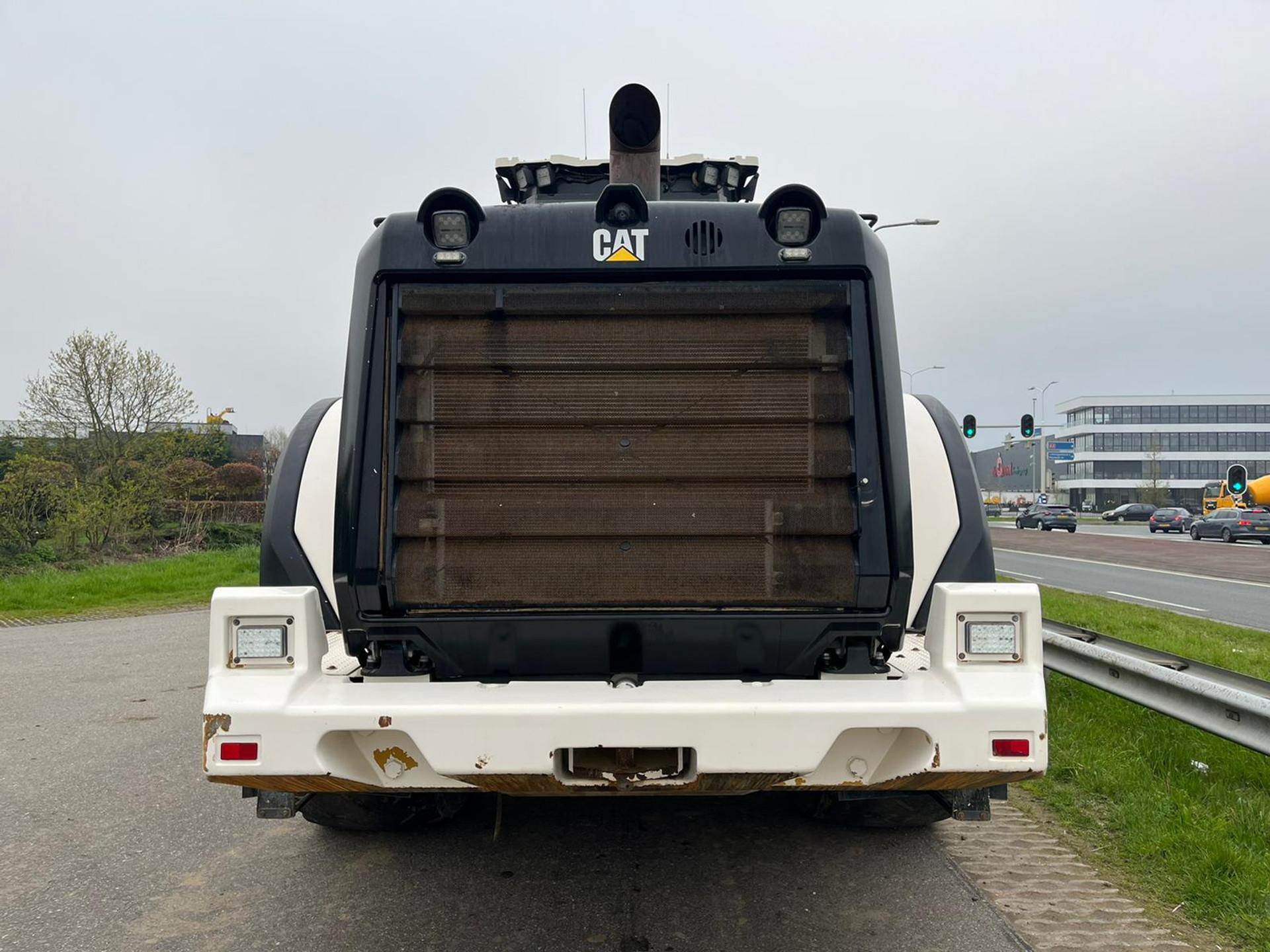 Foto 5 van Cat 980M