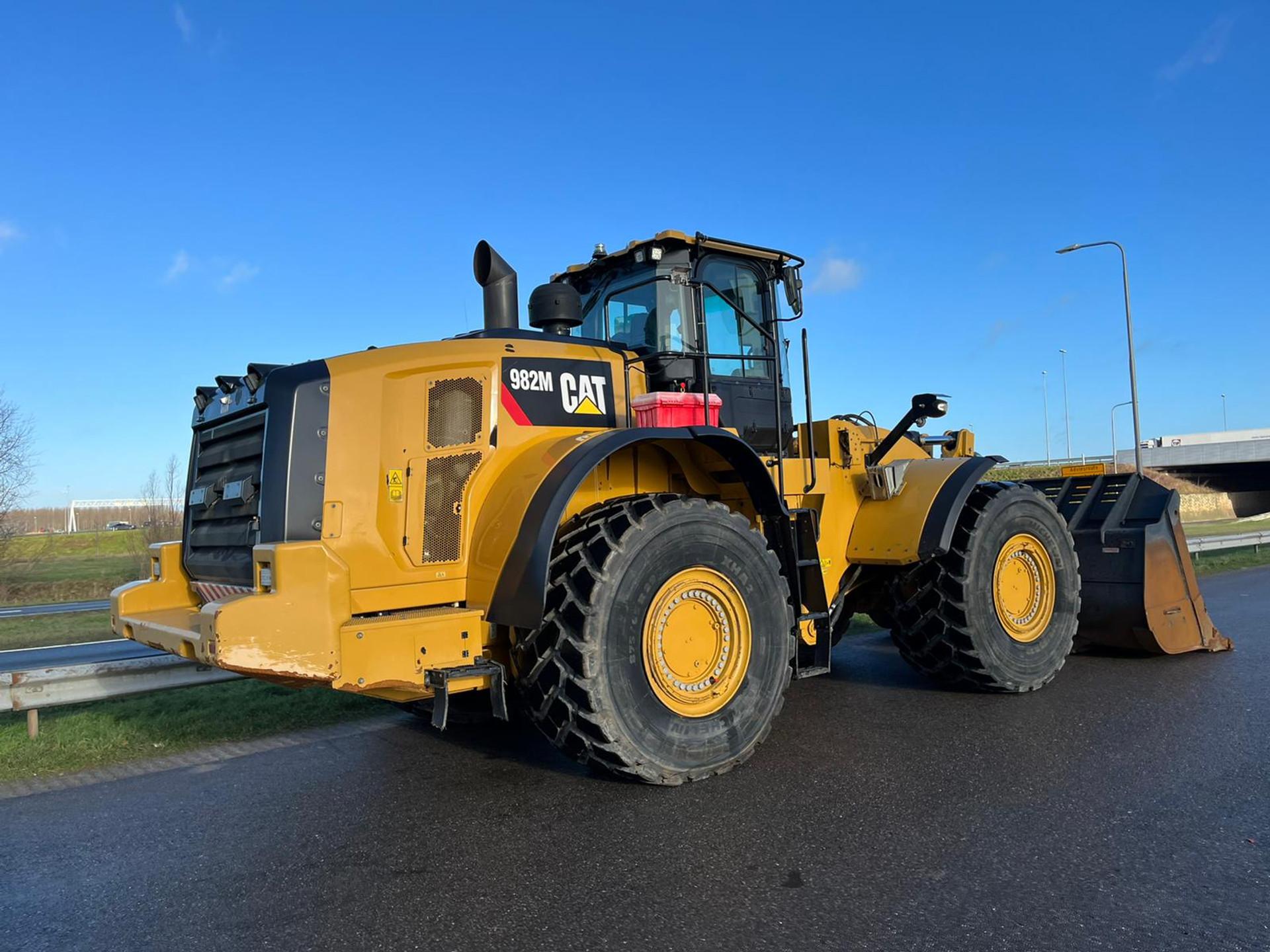 Foto 5 van Cat 982M