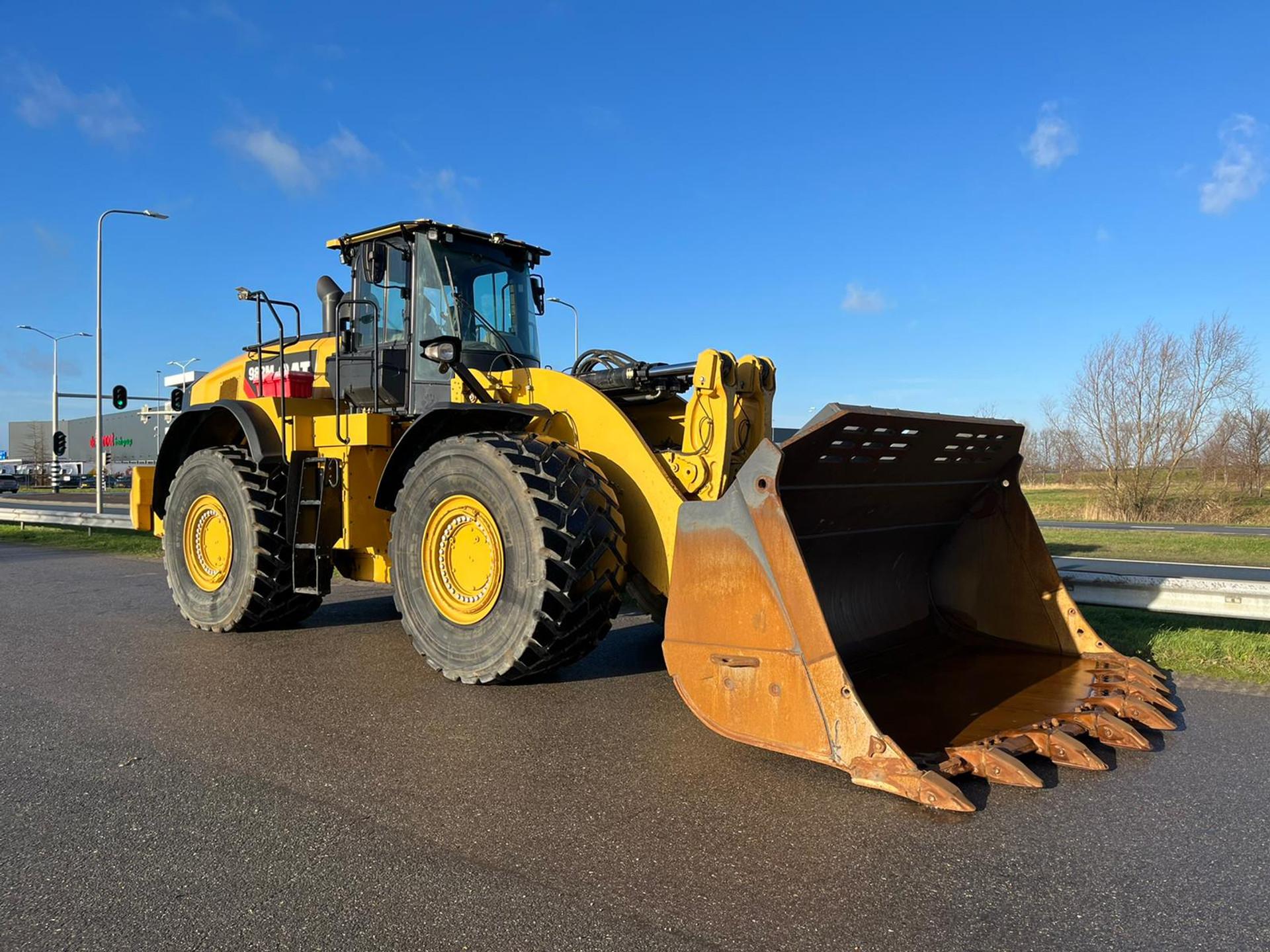 Foto 7 van Cat 982M
