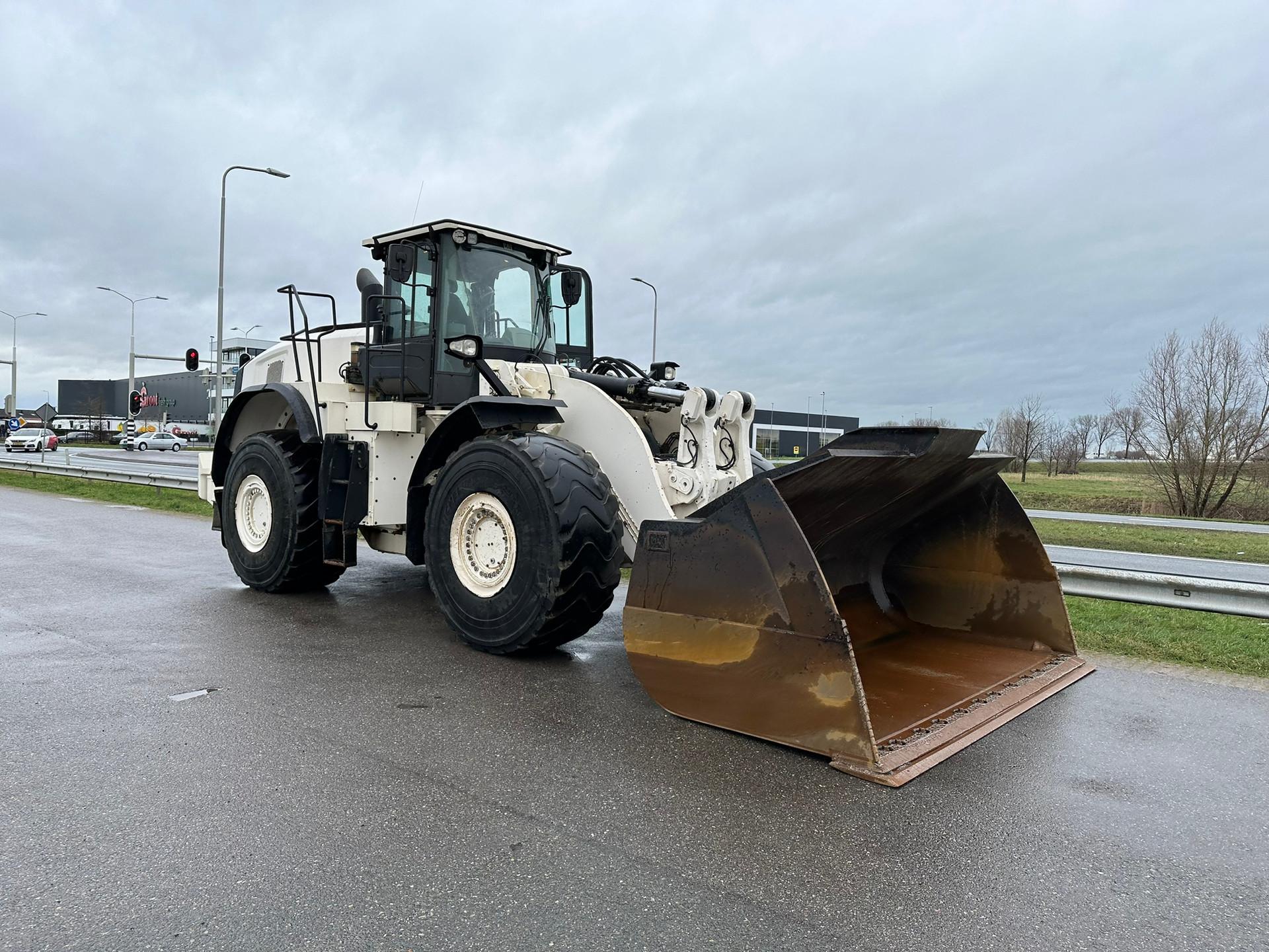 Foto 5 van Cat 980M
