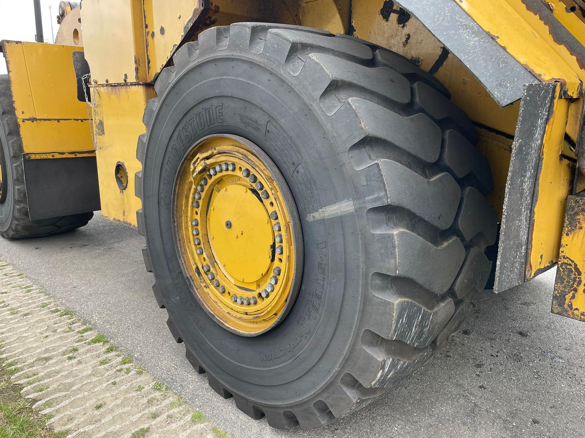 Foto 10 van Cat 988K - CE / EPA