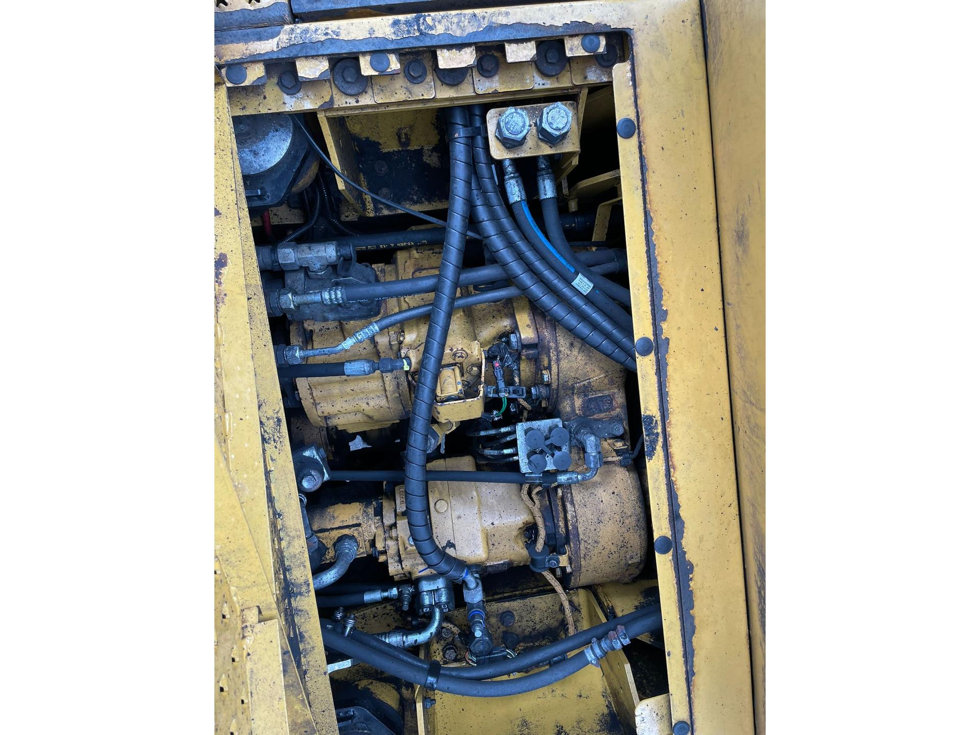 Foto 21 van Cat 988K - CE / EPA