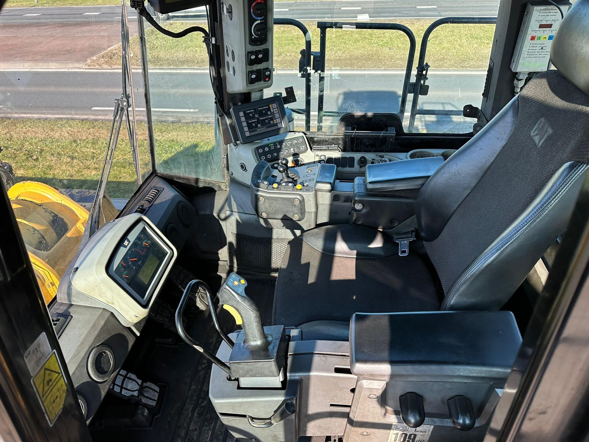 Foto 22 van Cat 988K - CE / EPA