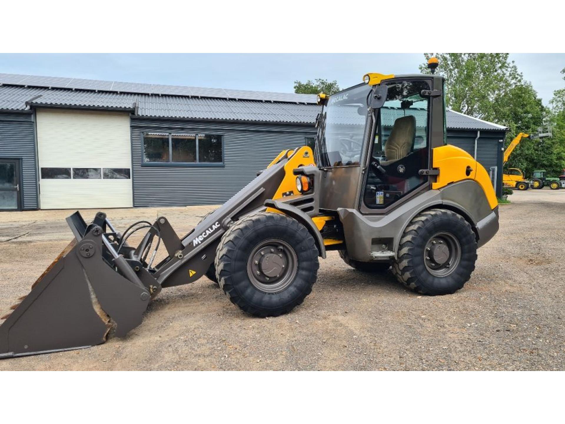 Foto 1 van Mecalac Ahlmann AX850