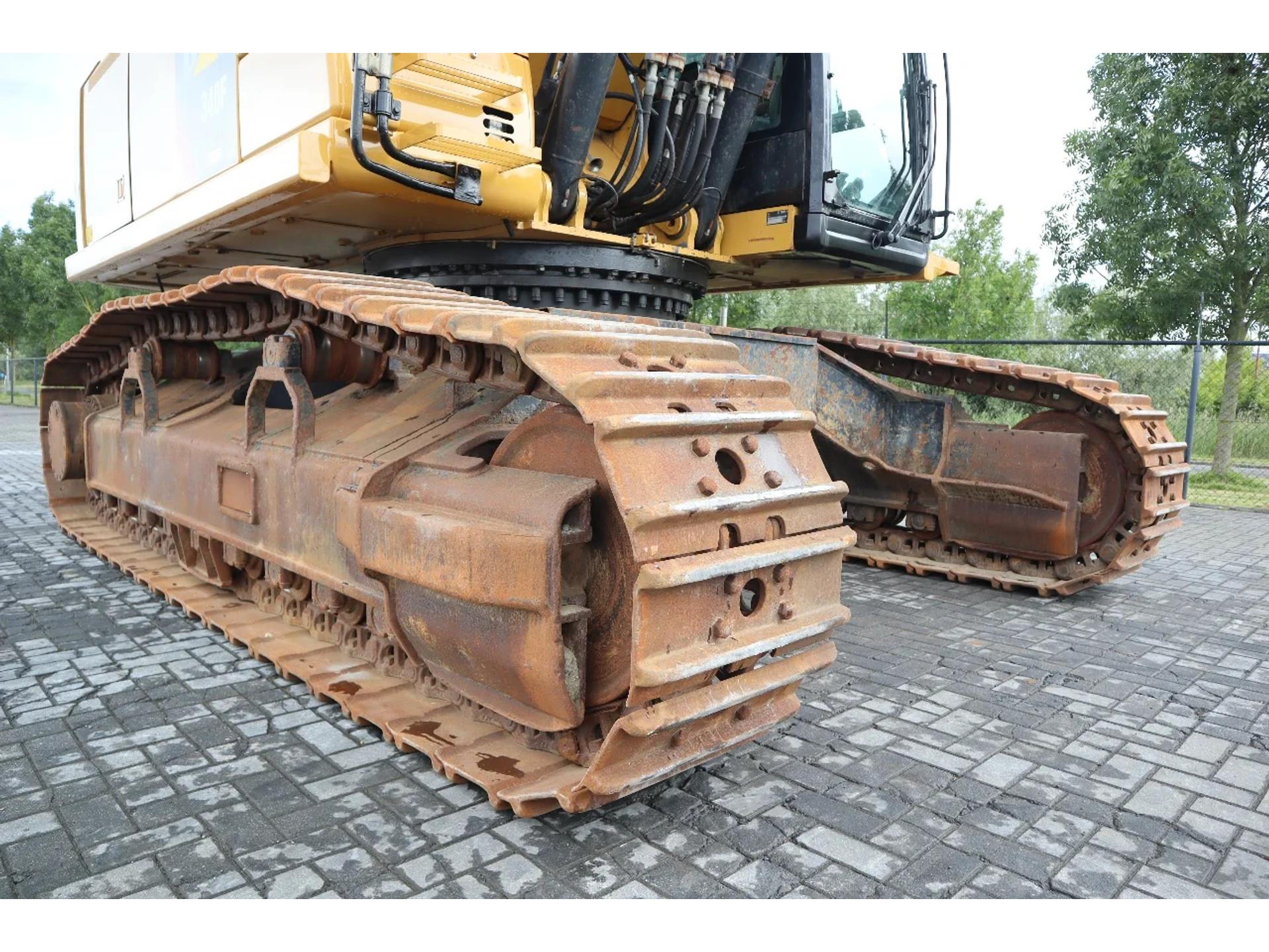 Foto 7 van Cat 340 F | 340F | HYDR. QUICK COUPLER | BUCKET