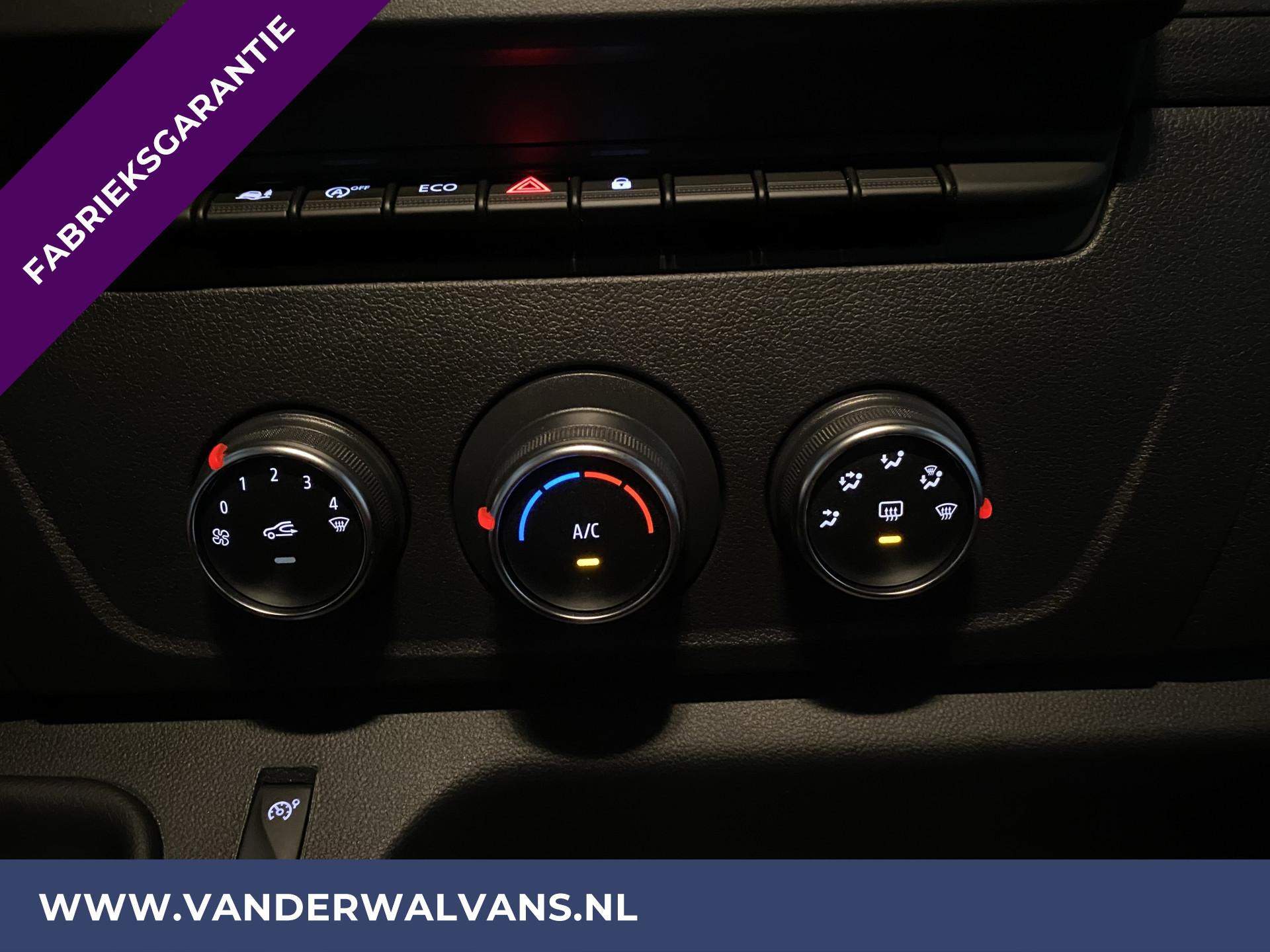 Foto 16 van Renault Master 2.3dCi 146pk Bakwagen + Laadklep 230cm hoog Euro6 Airco | Cruise