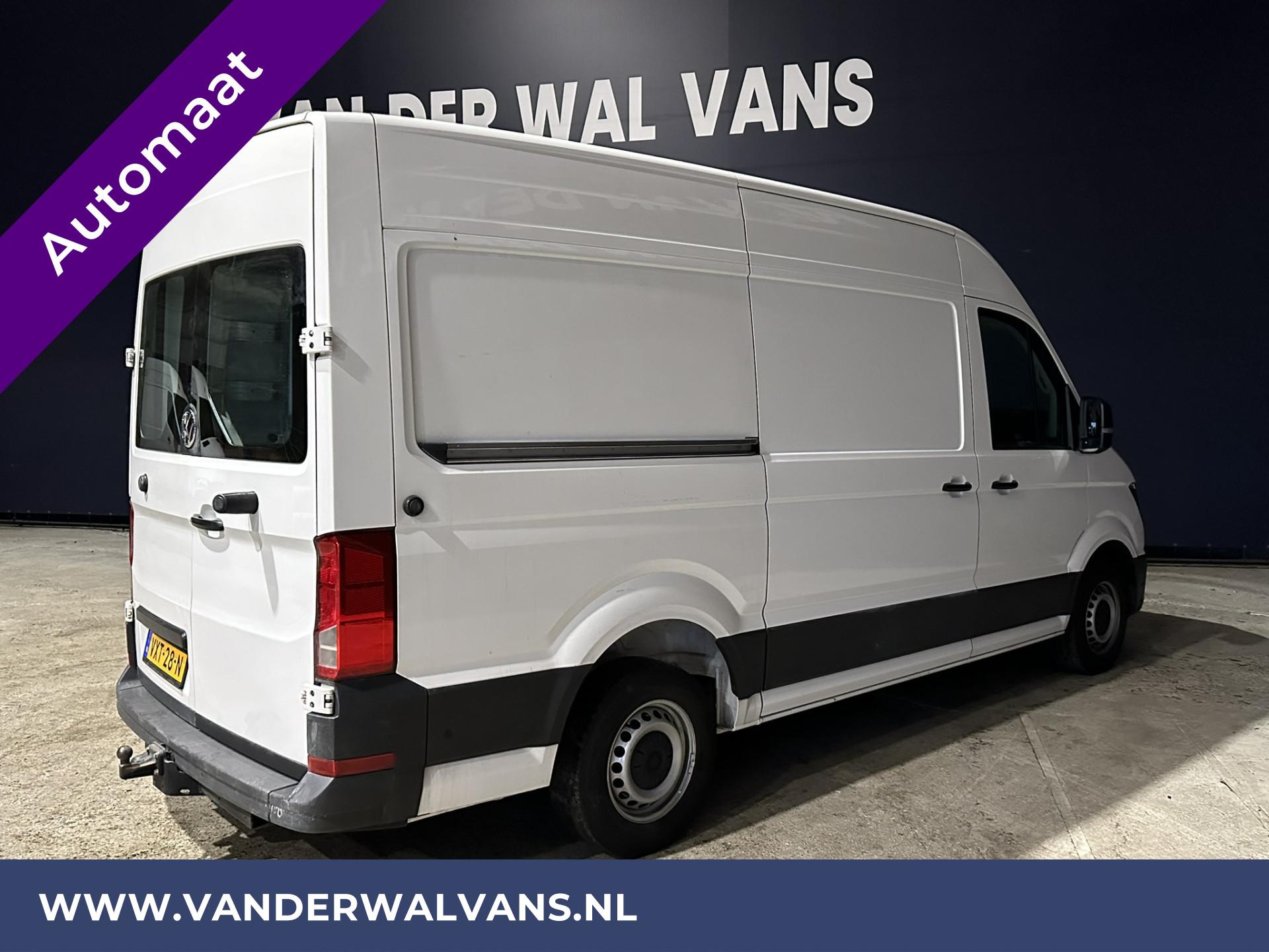 Foto 14 van Volkswagen Crafter 2.0 TDI 140pk DSG Automaat L3H3 L2H2 Euro6 Airco | Camera