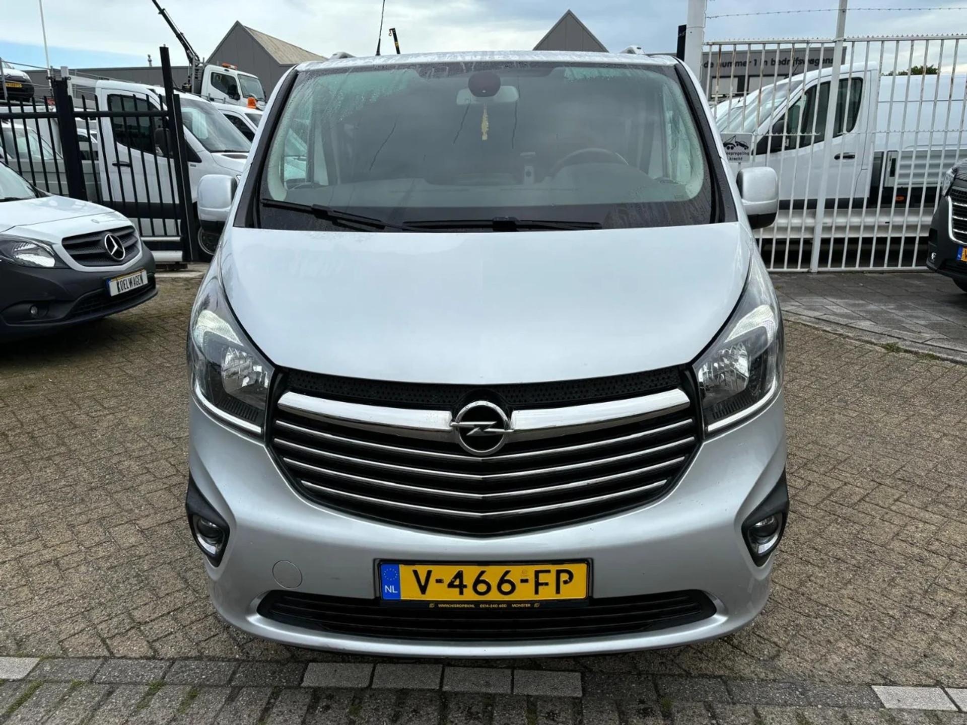 Foto 3 van Opel L2 dubcab airco navi trekhaak
