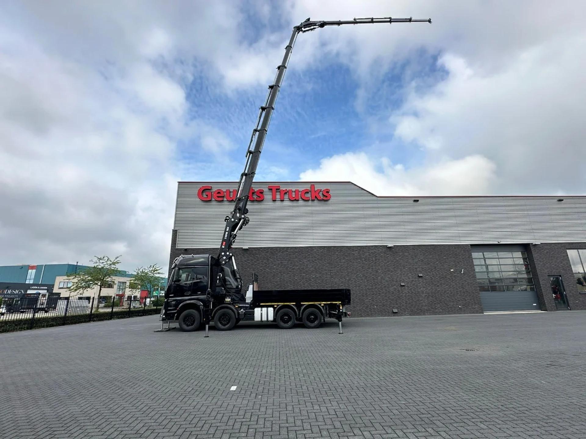 Foto 14 van Mercedes-Benz Arocs 3251 8X4 + HIAB 1058 E-8 + JIB 150X-6 JDC KRAAN/KRAN/CRANE/GRUA