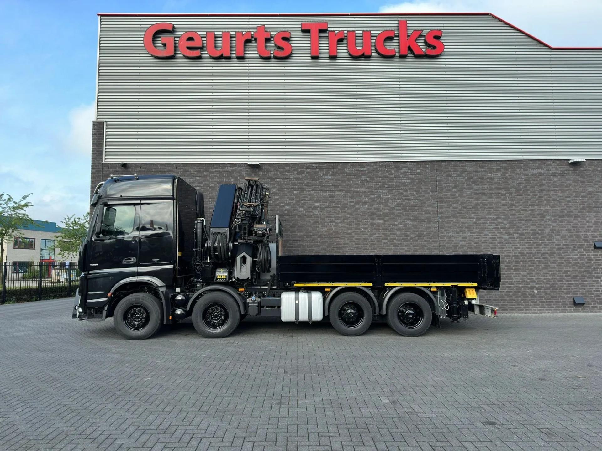 Foto 9 van Mercedes-Benz Arocs 3251 8X4 + HIAB 1058 E-8 + JIB 150X-6 JDC KRAAN/KRAN/CRANE/GRUA