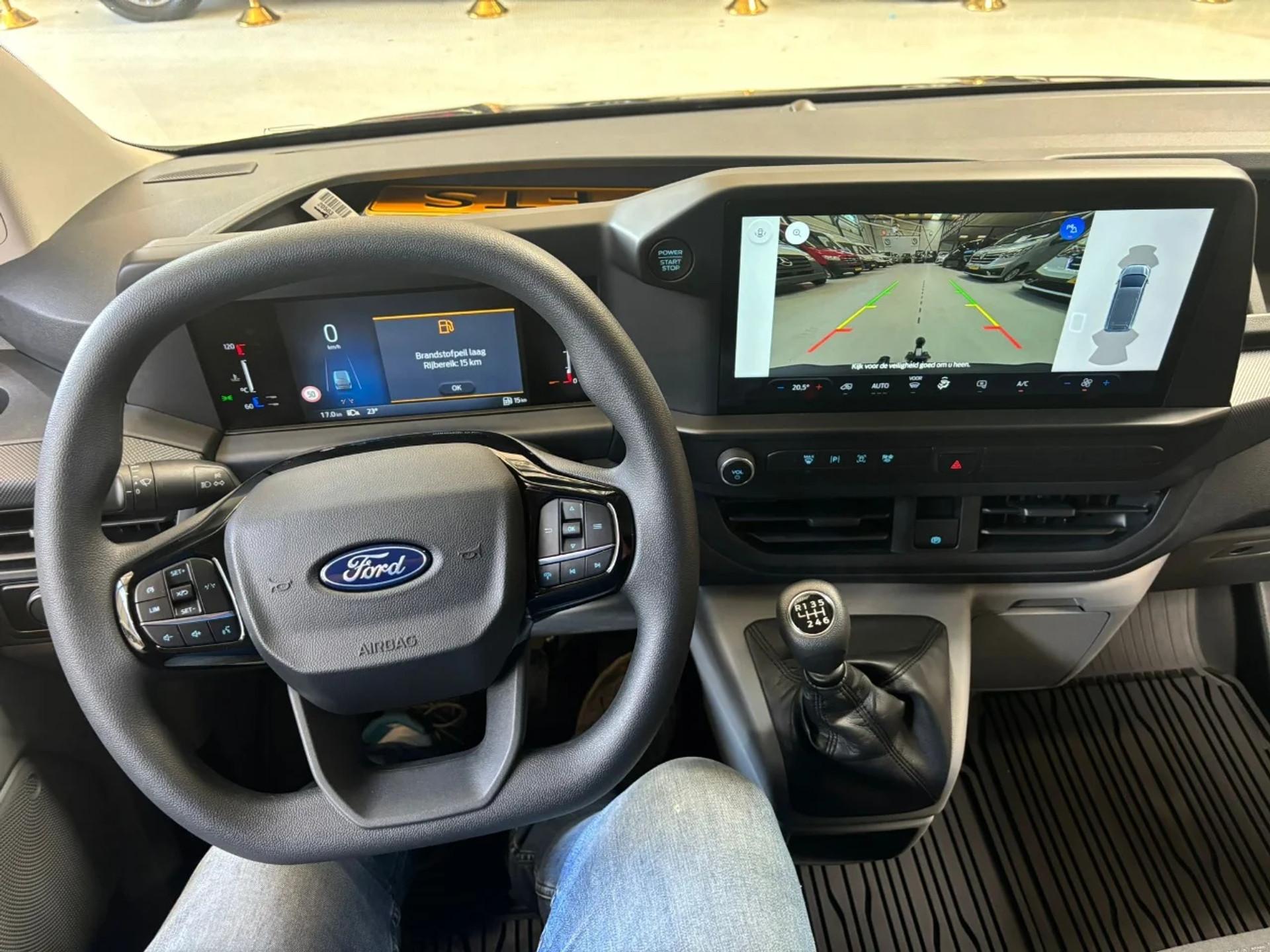 Foto 11 van Ford Transit Custom 300 2.0 TDCI L2H1 airco cruisecontrol trekhaak Apple Carplay nieuw 6x op voorraad