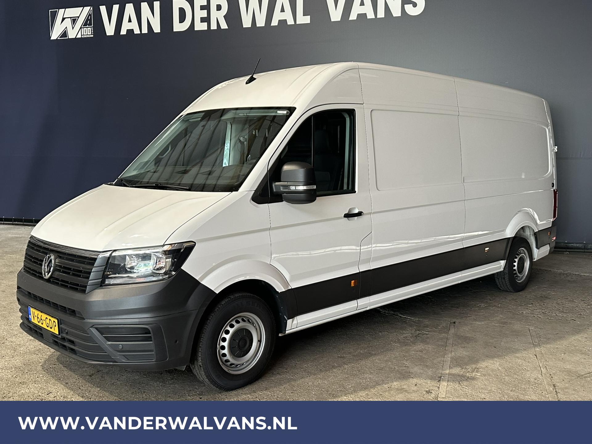 Foto 12 van Volkswagen Crafter 2.0 TDI 140pk L4H3 L3H2 Euro6 Airco | Navigatie | Camera | 270gr achterdeuren