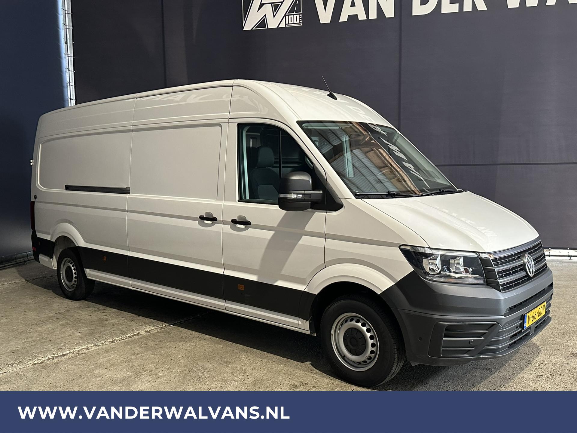 Foto 13 van Volkswagen Crafter 2.0 TDI 140pk L4H3 L3H2 Euro6 Airco | Navigatie | Camera | 270gr achterdeuren