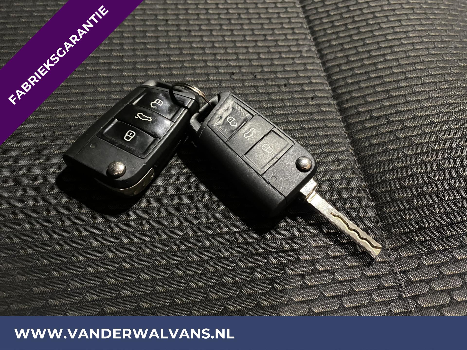 Foto 23 van Volkswagen Transporter 2.0 TDI 110pk L2H1 Euro6 Fabrieksgarantie Airco | Navigatie | Apple Carplay | Trekhaak