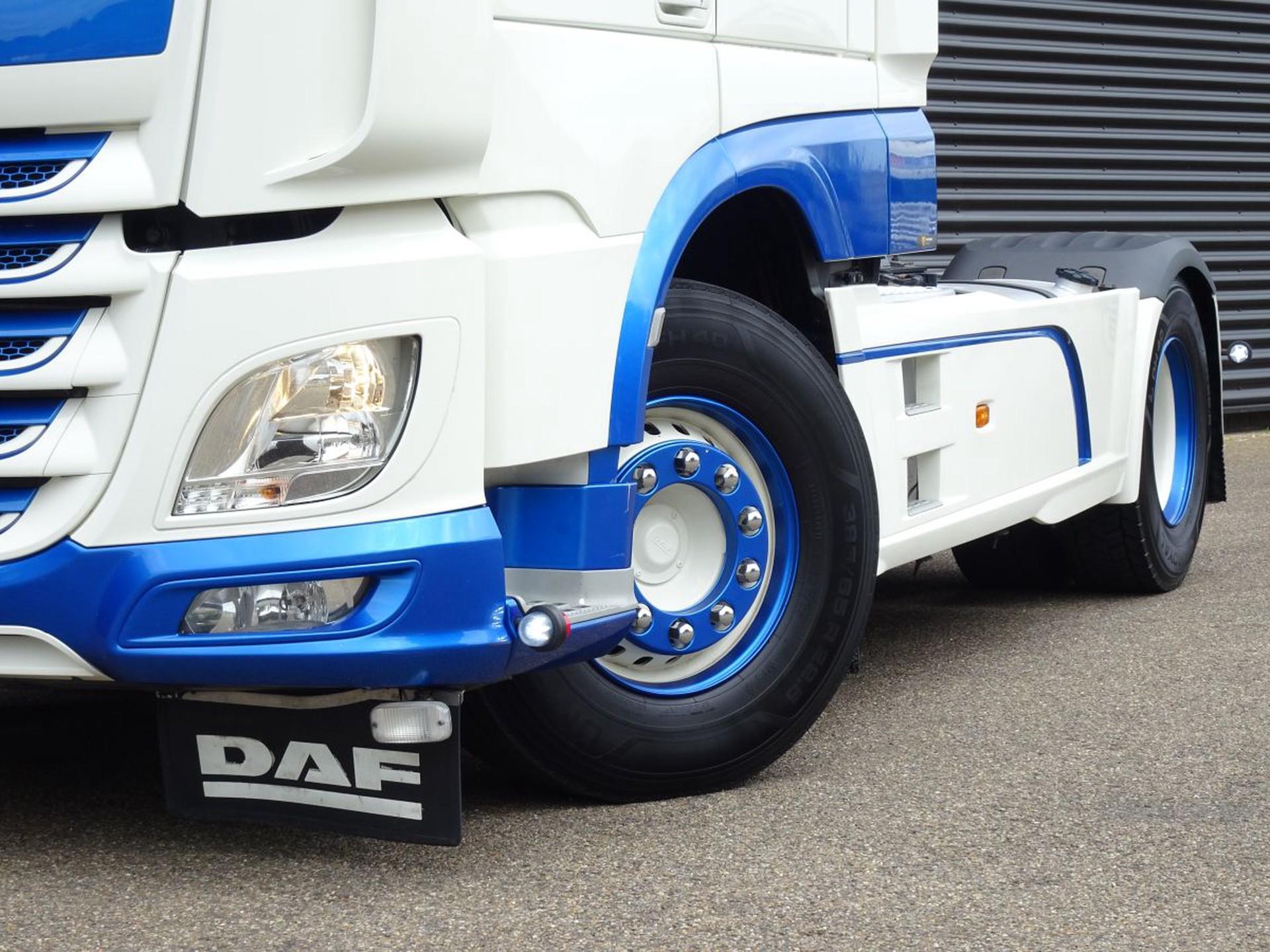Foto 14 van DAF XF 460 SUPERSPACECAB / 2 TANKS / NL TRUCK!