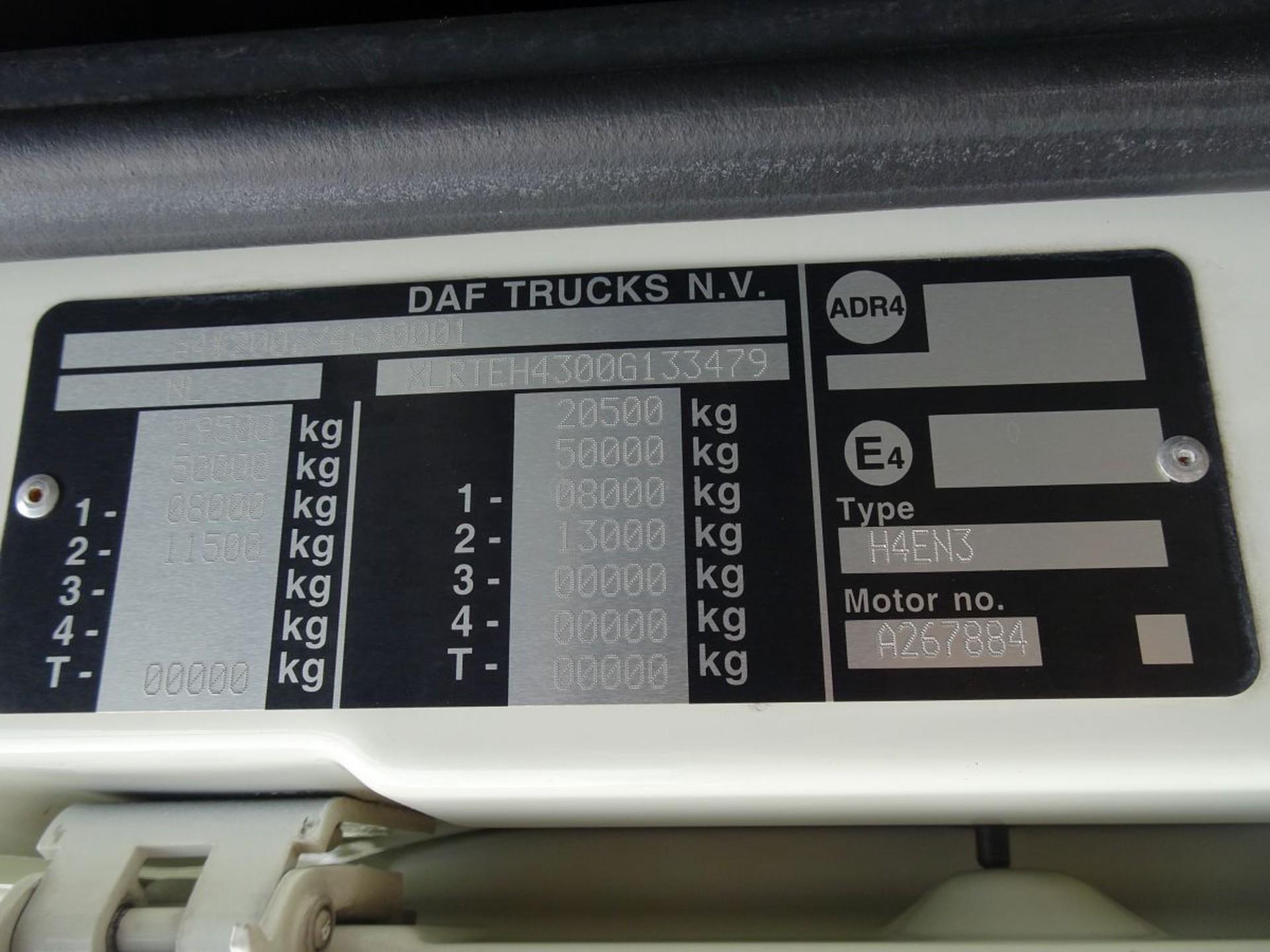 Foto 18 van DAF XF 460 SUPERSPACECAB / 2 TANKS / NL TRUCK!