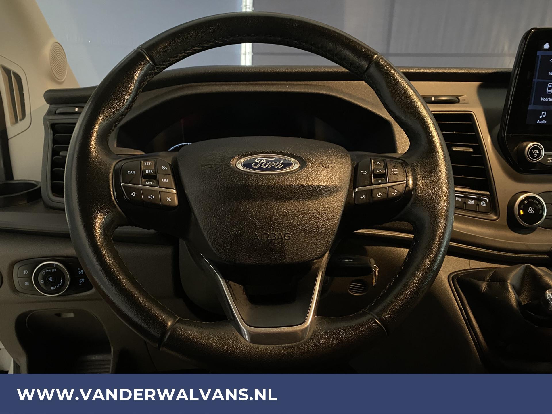 Foto 17 van Ford Transit 2.0TDCI 130pk L2H2 Euro6 Airco | Cruise | Apple carplay