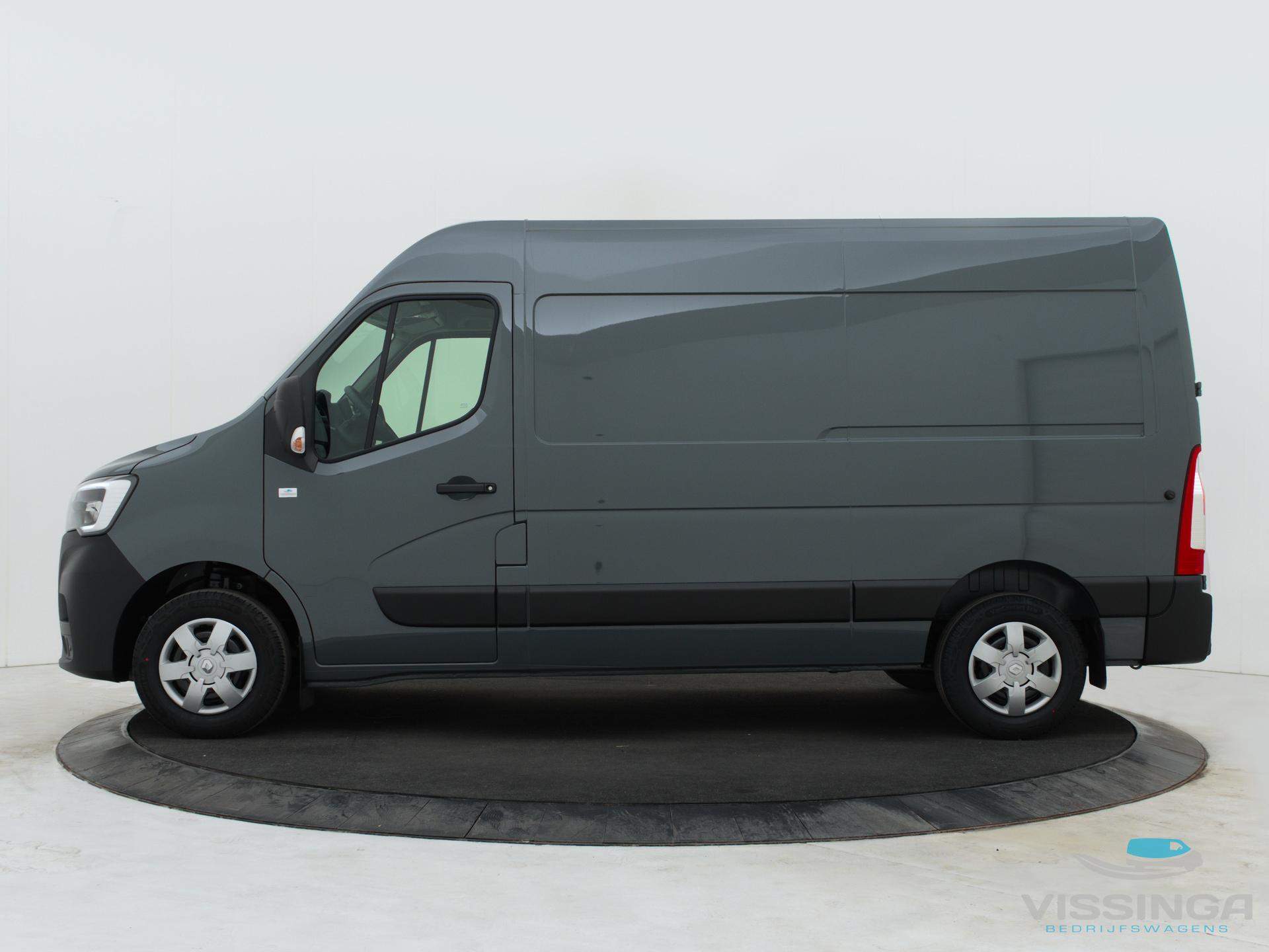 Foto 4 van Renault Master T35 2.3 dCi L2H2 180 pk Twin-Turbo Automaat