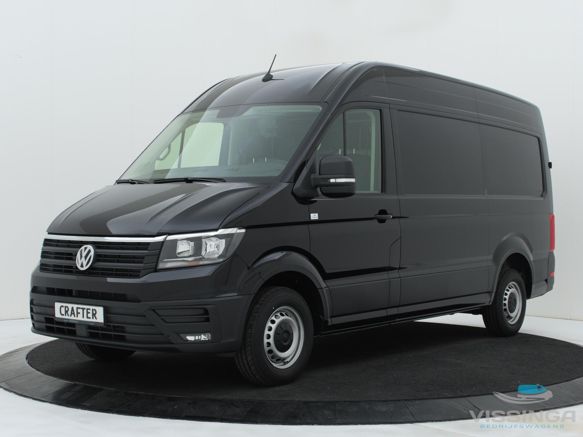 Foto 2 van Volkswagen Crafter 35 2.0 TDI L3H3 140 pk