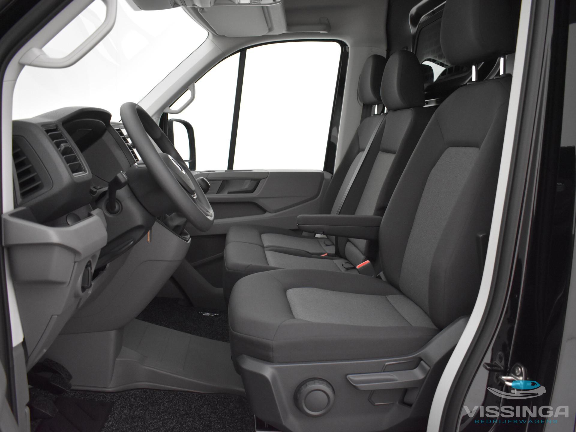 Foto 25 van Volkswagen Crafter 35 2.0 TDI L3H3 140 pk