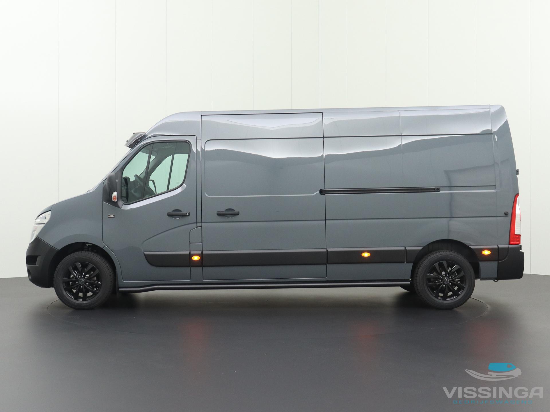 Foto 3 van Nissan Interstar 2.3 dCi L3H2 150 pk Vissinga Special DEMO