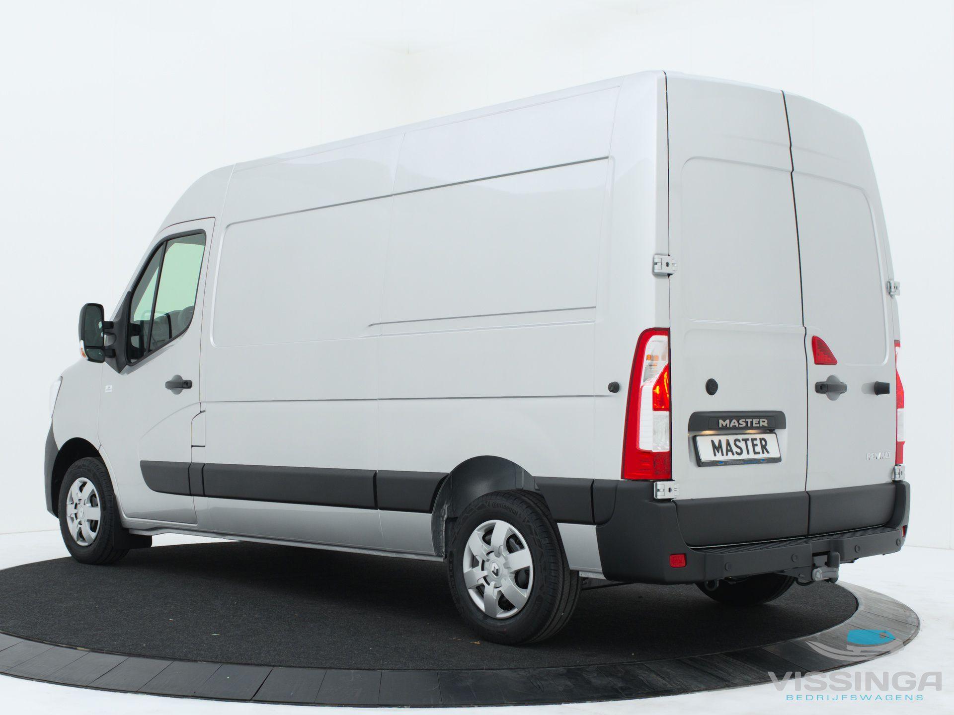 Foto 17 van Renault Master T35 2.3 dCi L2H2 180 pk Twin-Turbo