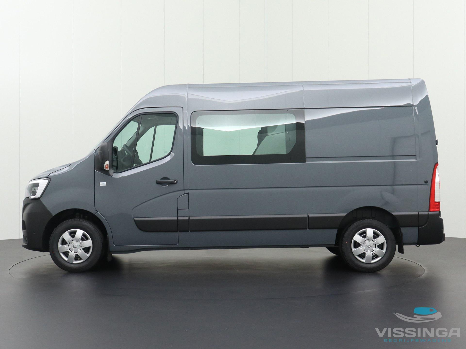 Foto 4 van Renault Master T35 2.3 dCi L2H2 180 pk Dubbele Cabine