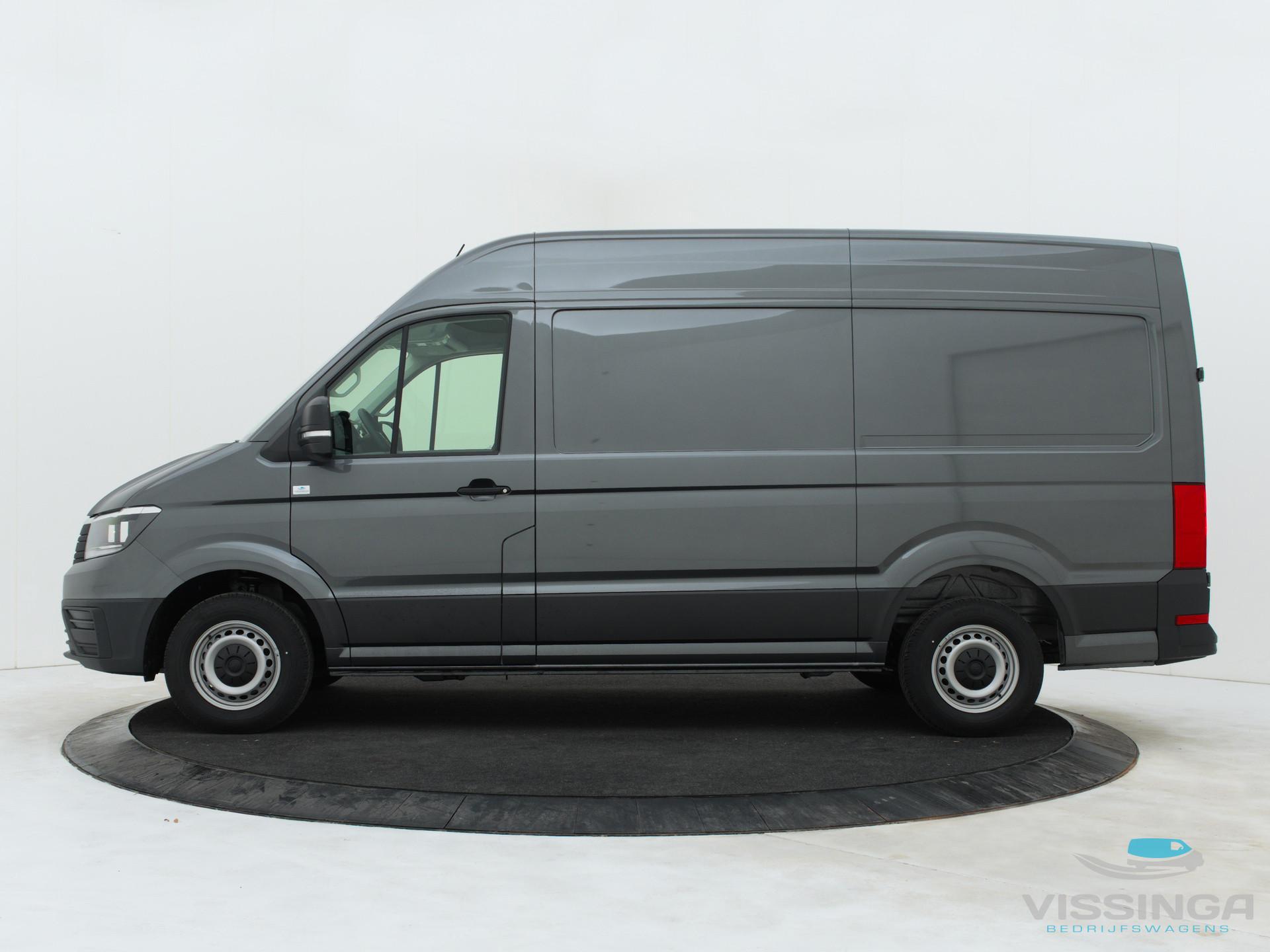 Foto 4 van Volkswagen Crafter 35 2.0 TDI L3H3 140 pk DSG