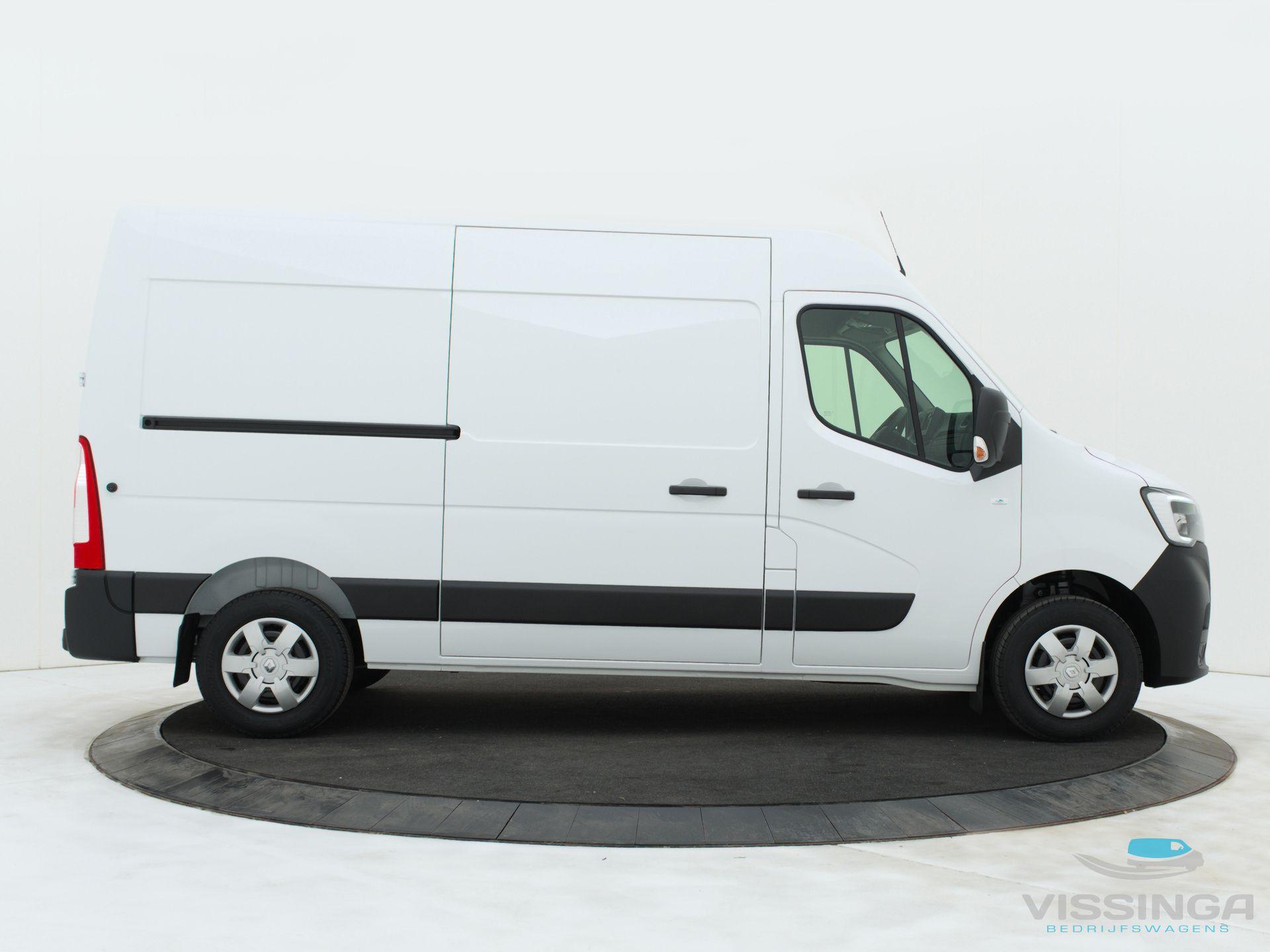 Foto 3 van Renault Master T35 2.3 dCi L2H2 180 pk Twin-Turbo