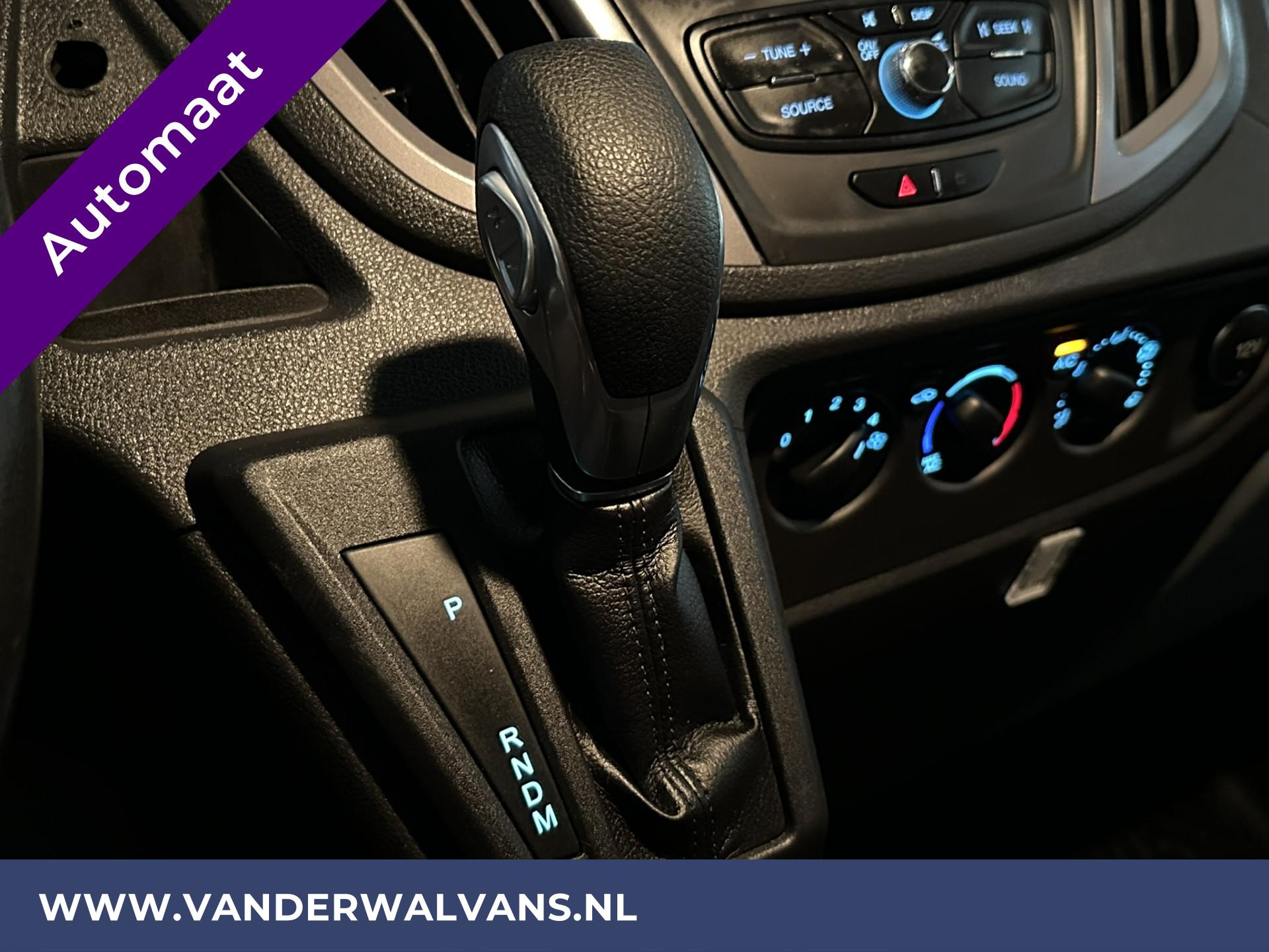 Foto 4 van Ford Transit 2.0 TDCI 130pk Automaat L2H2 Euro6 Airco | Navigatie | Cruisecontrol