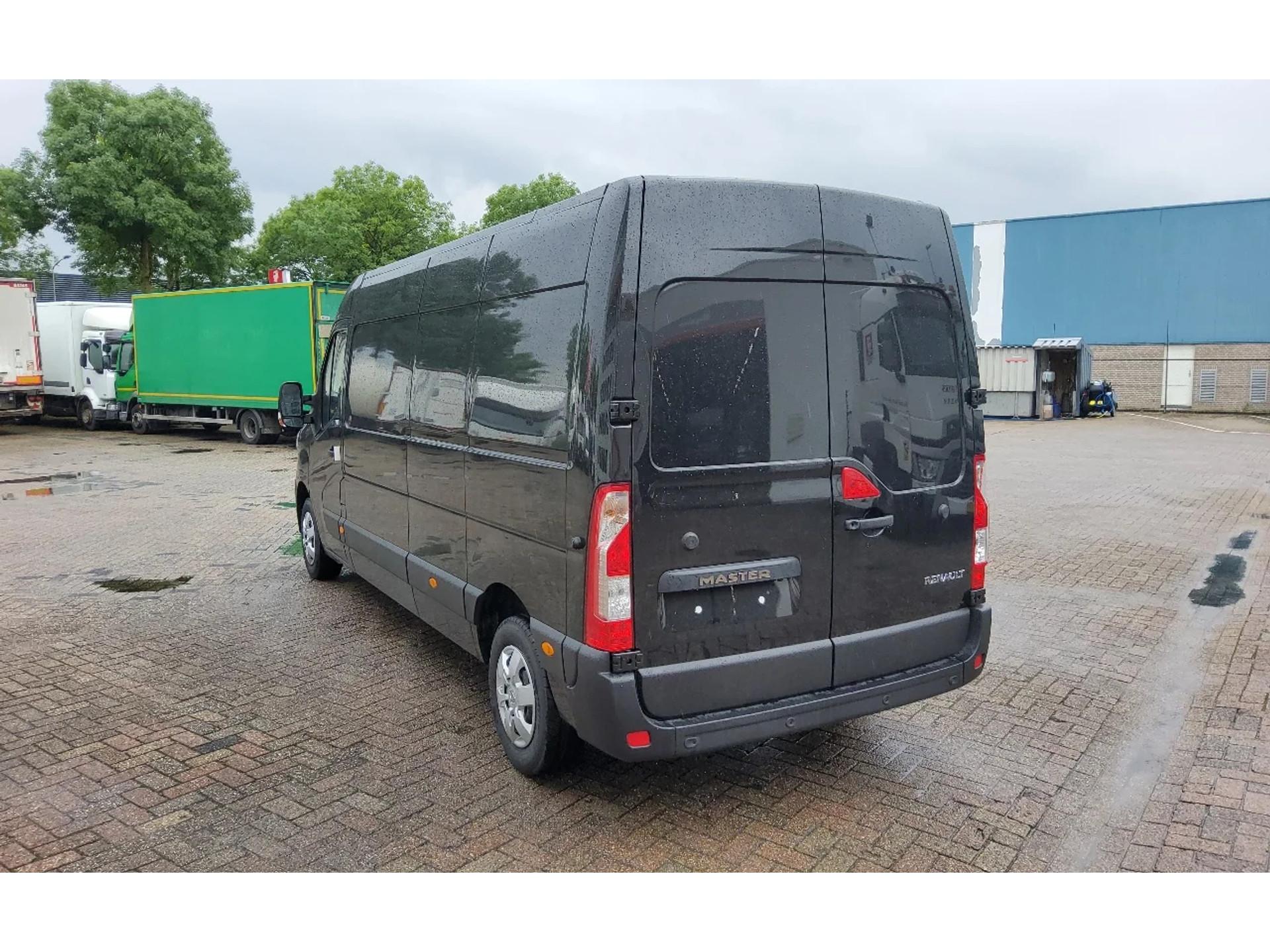 Foto 4 van Renault Master 180.35 L3H2 GESLOTEN METALLIC ZWART - EURO 6