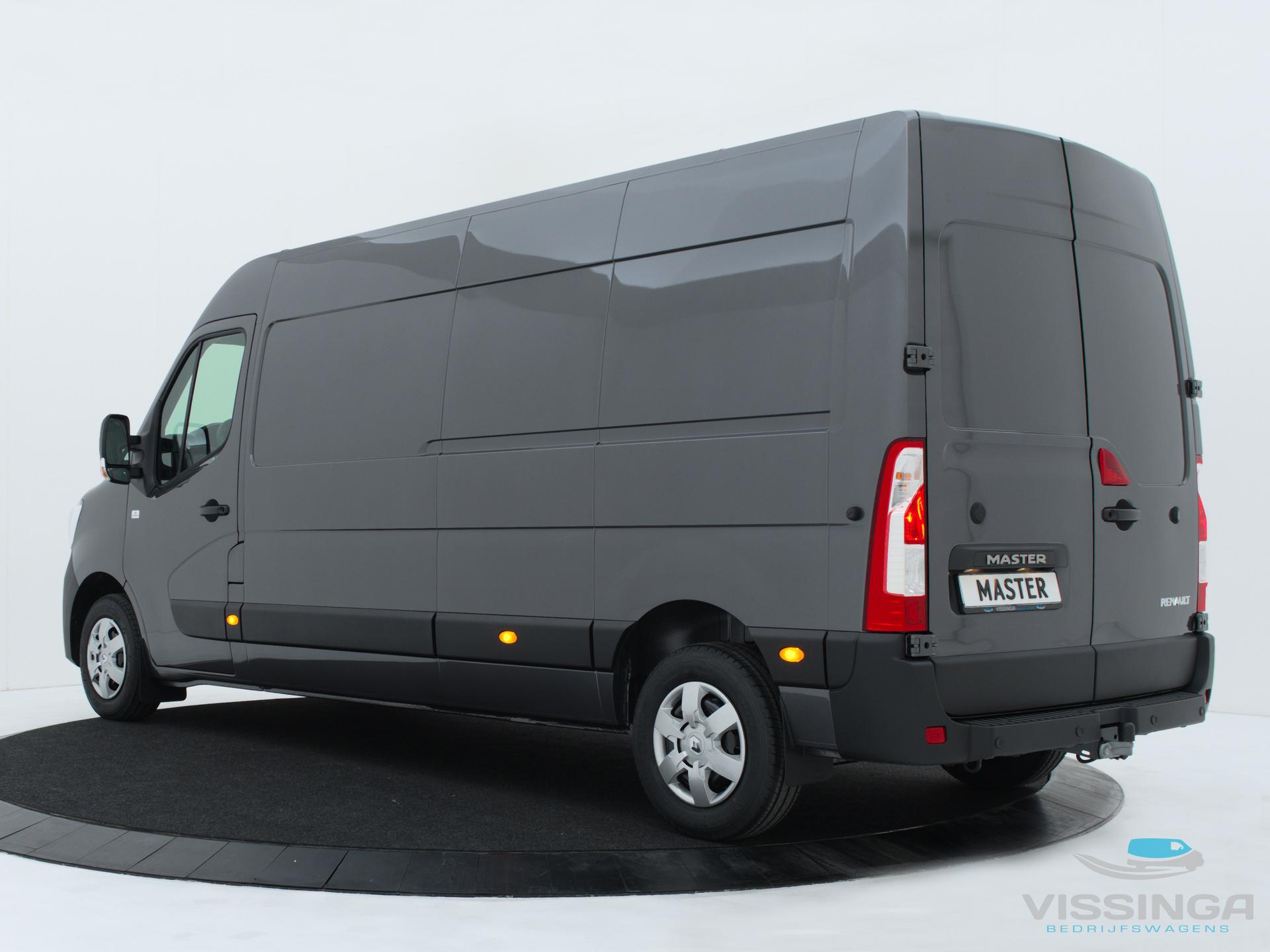 Foto 4 van Renault Master T35 2.3 dCi L3H2 180 pk Twin-Turbo