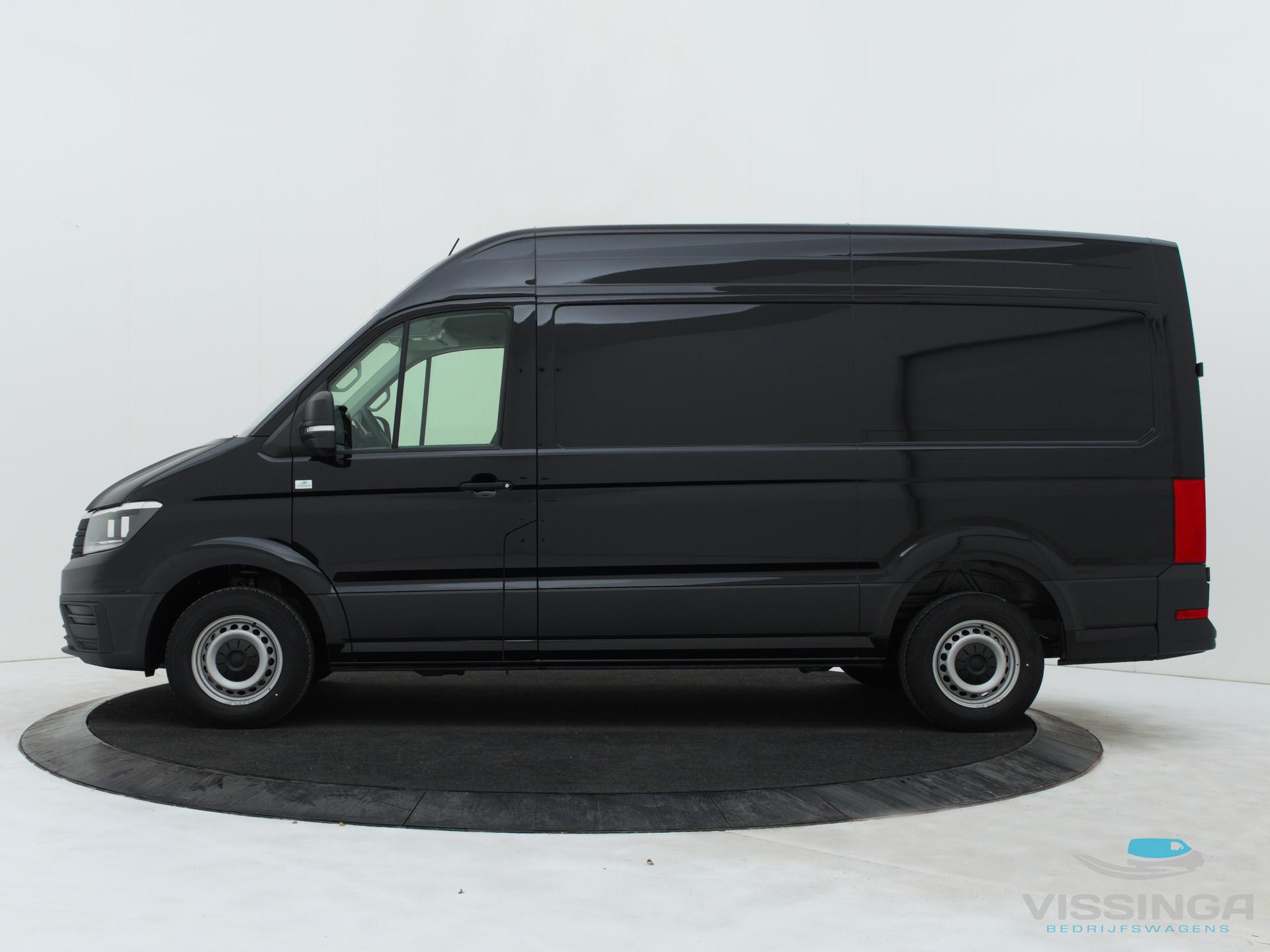 Foto 4 van Volkswagen Crafter 35 2.0 TDI L3H3 140 pk DSG