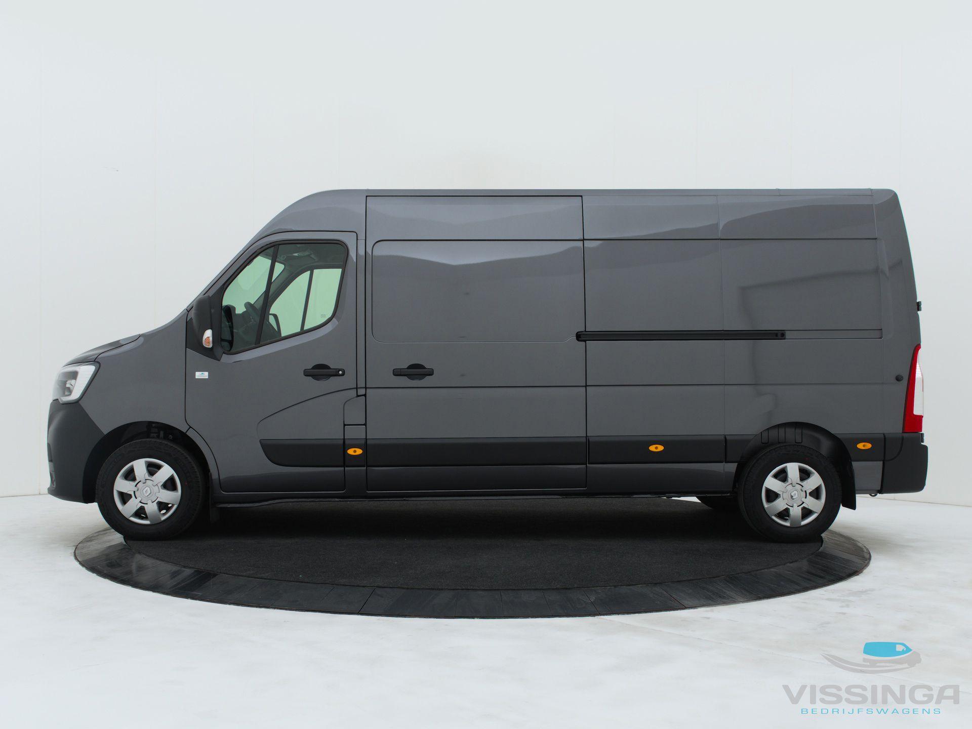 Foto 6 van Renault Master T35 2.3 dCi L3H2 180 pk 2x schuifdeur