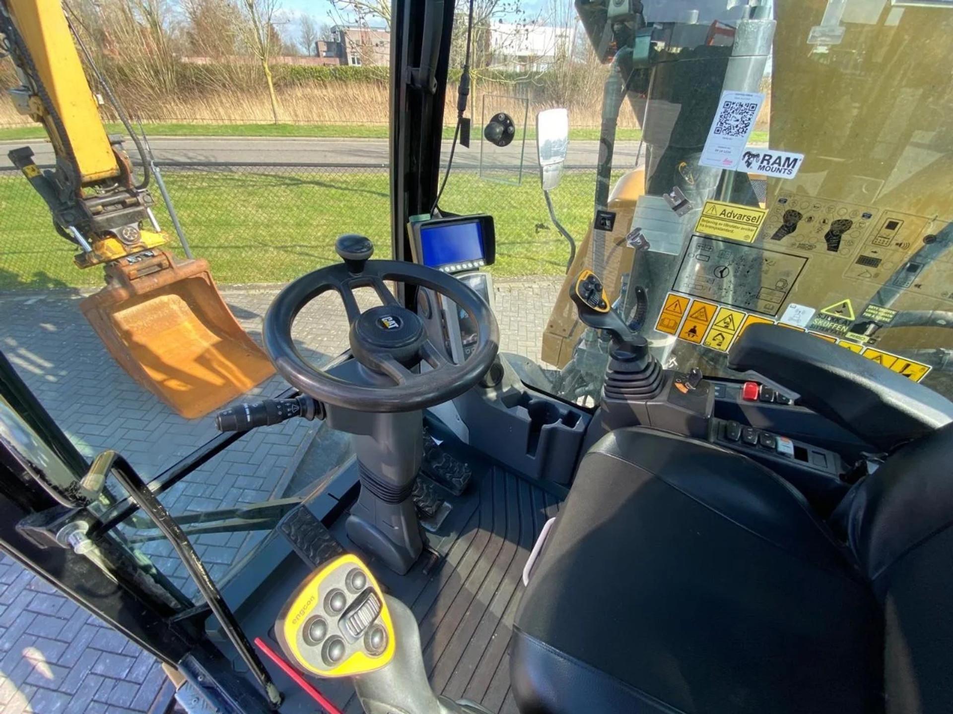 Foto 17 van Cat M316F | ROTOTILT | BSS | BUCKET | QUICK COUPLER | AIRCO