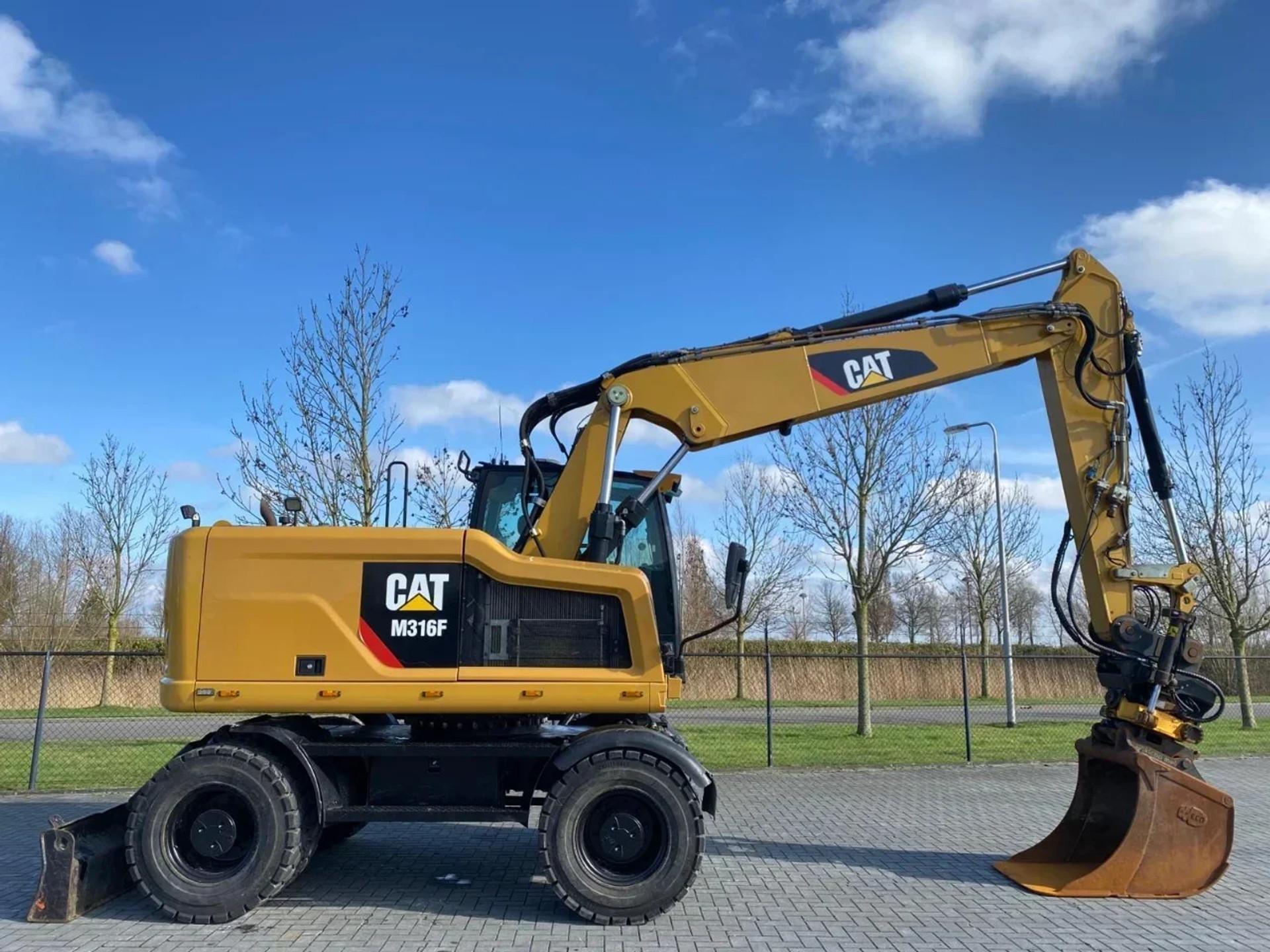 Foto 4 van Cat M316F | ROTOTILT | BSS | BUCKET | QUICK COUPLER | AIRCO