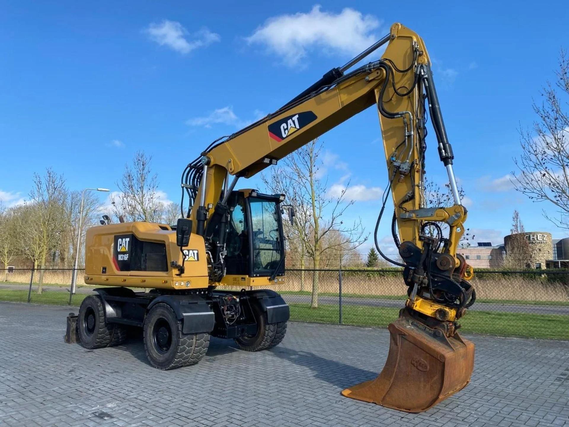 Foto 5 van Cat M316F | ROTOTILT | BSS | BUCKET | QUICK COUPLER | AIRCO