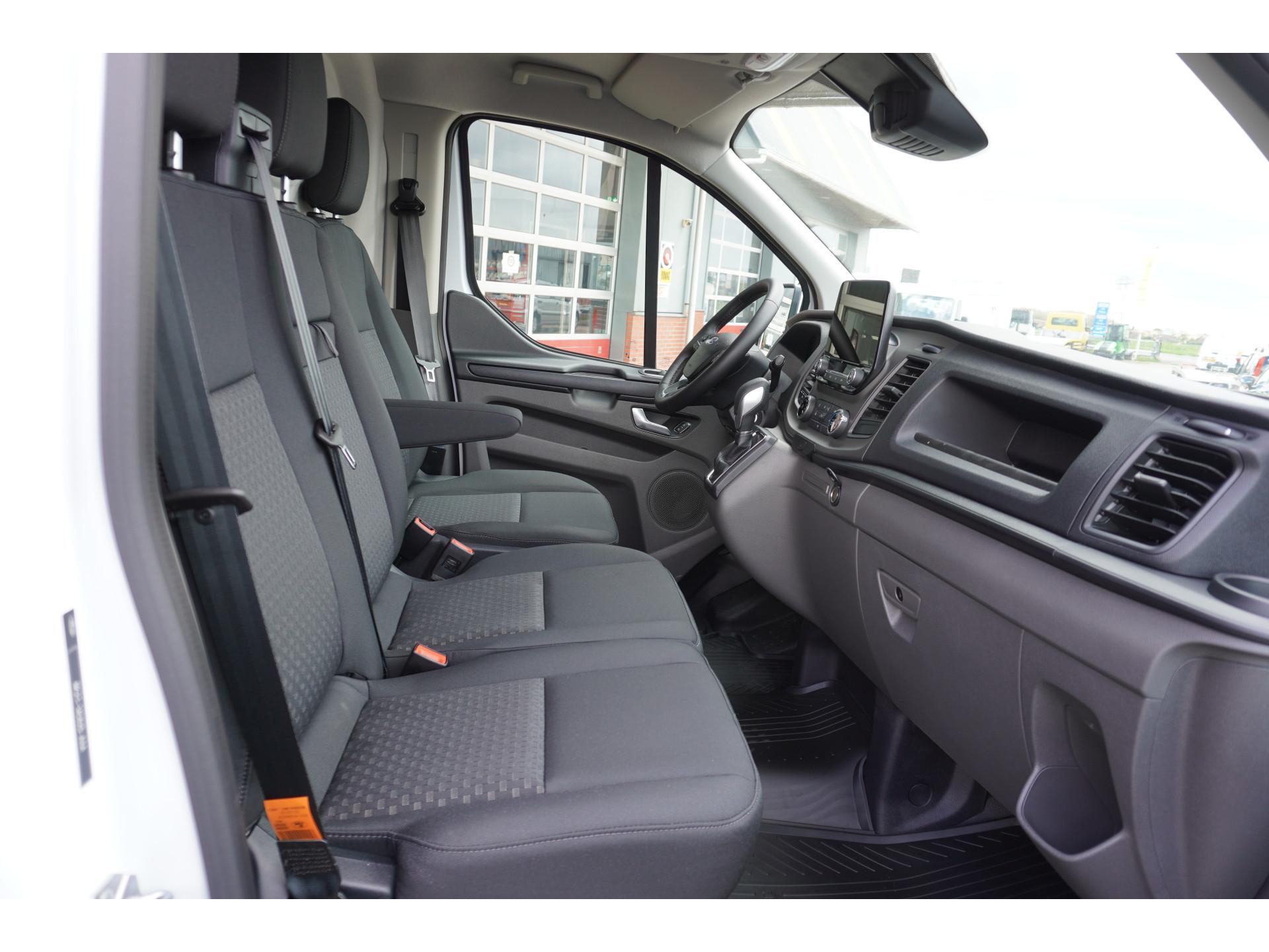 Foto 12 van Ford Transit Custom 300L 2.0 TDCI 130PK L2H1 Trend Automaat (Nr. V131)
