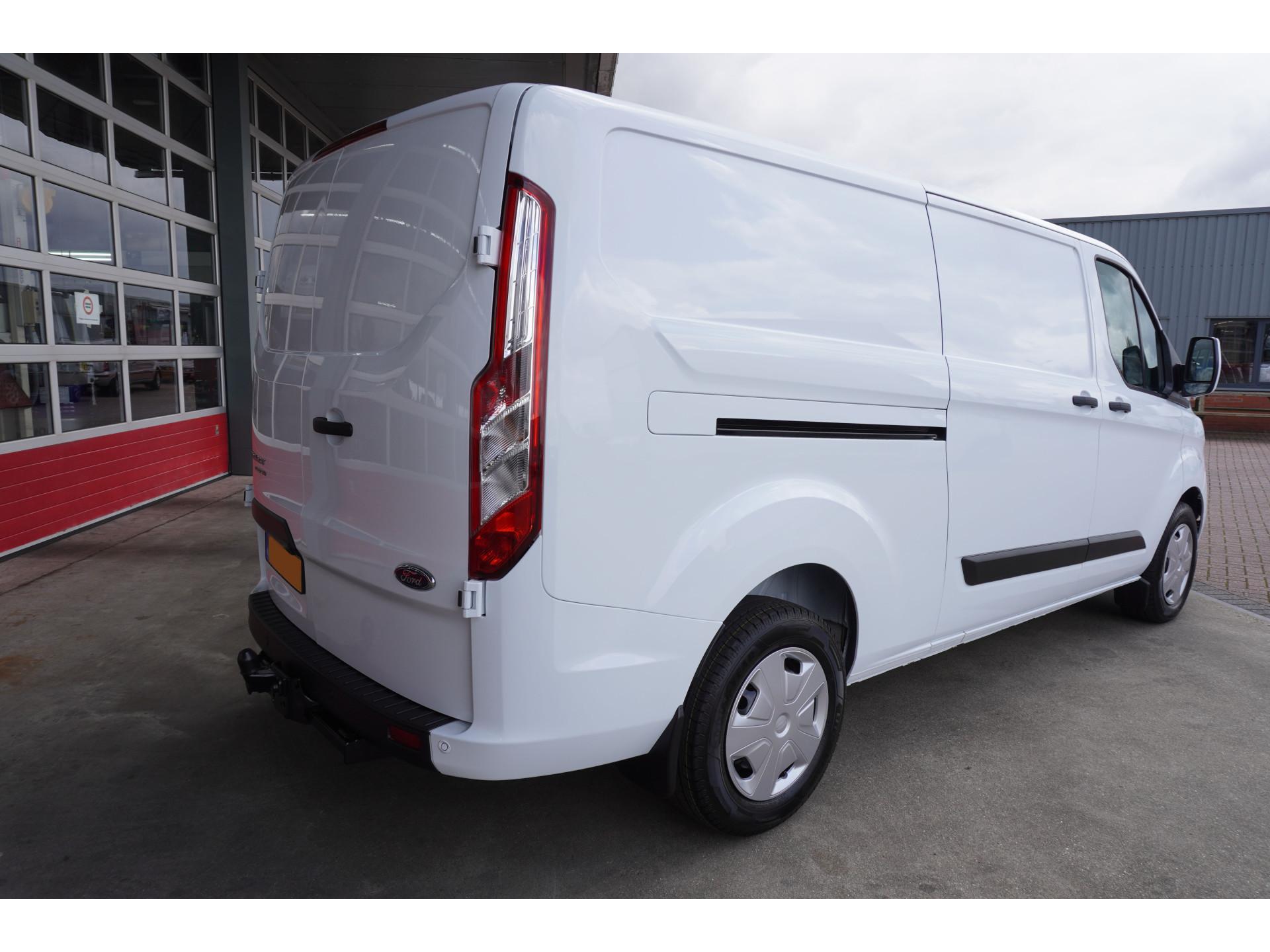Foto 4 van Ford Transit Custom 300L 2.0 TDCI 130PK L2H1 Trend Automaat (Nr. V131)
