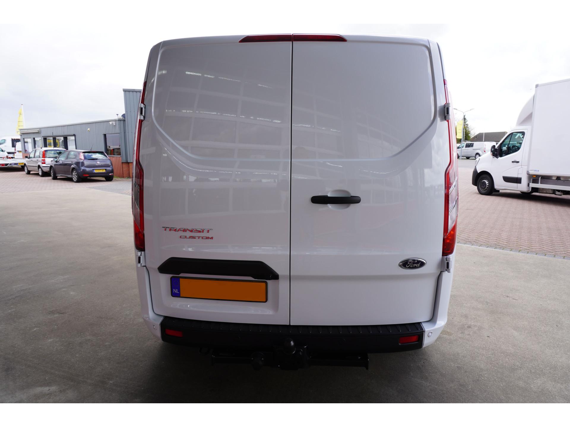 Foto 5 van Ford Transit Custom 300L 2.0 TDCI 130PK L2H1 Trend Automaat (Nr. V131)