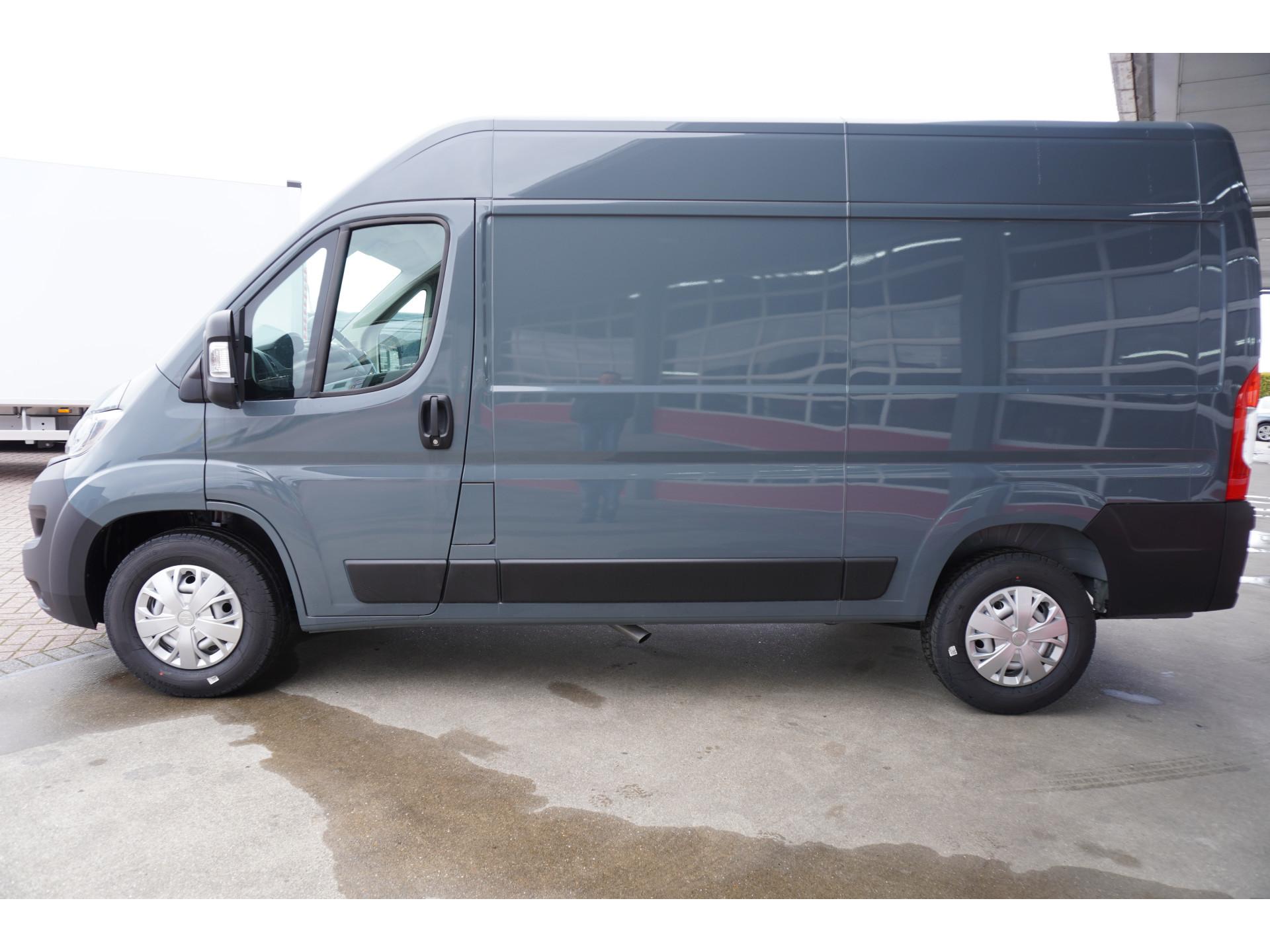 Foto 7 van Opel Movano 2.2D 140PK L2H2 Heavy