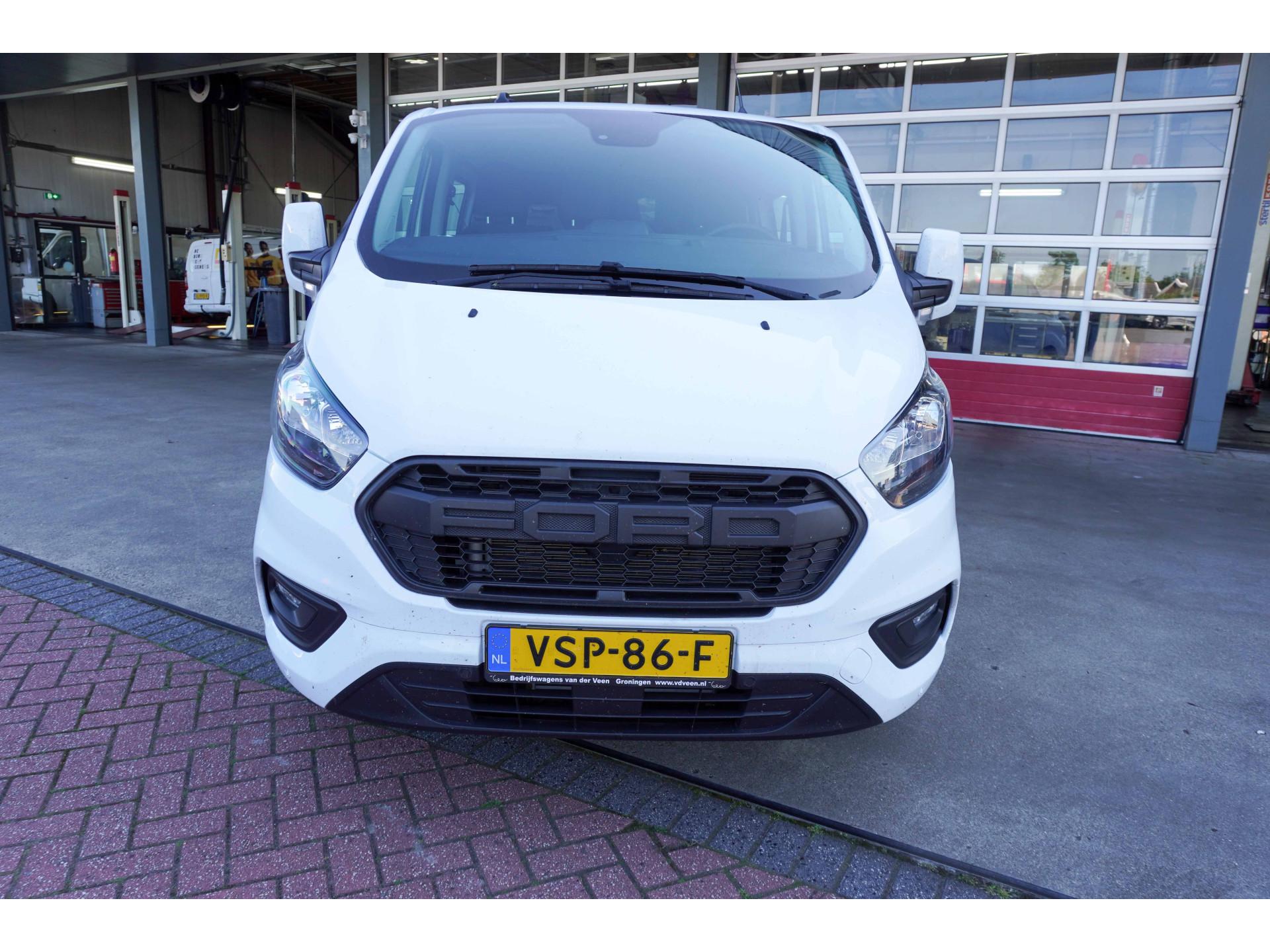 Foto 8 van Ford Transit Custom 320L 2.0 TDCI 130PK L2H1 Dubbel Cabine Trend